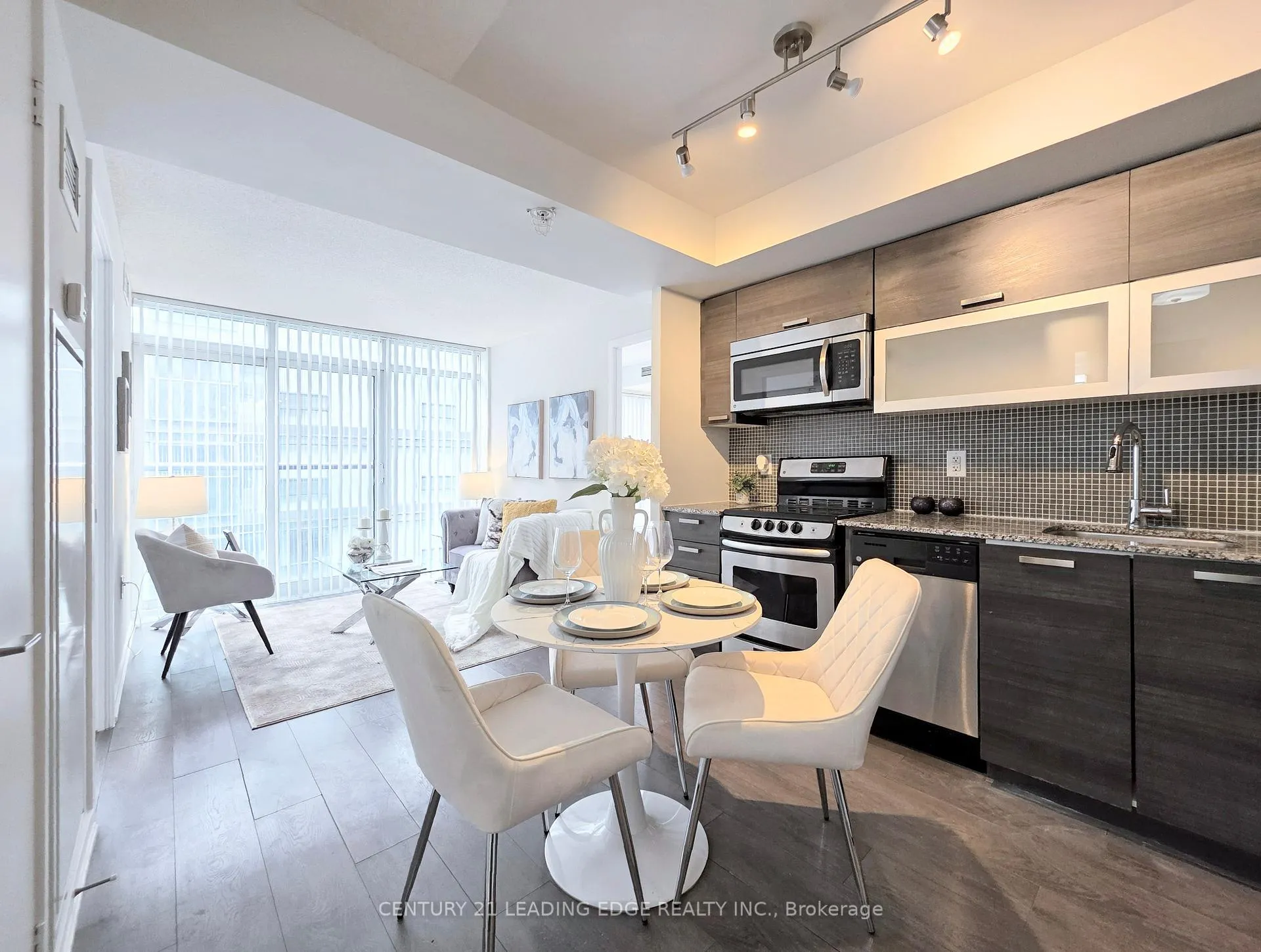 Photo 2 of Unit 1907E, 36 Lisgar Street, Toronto, Little Portugal — HOMEH