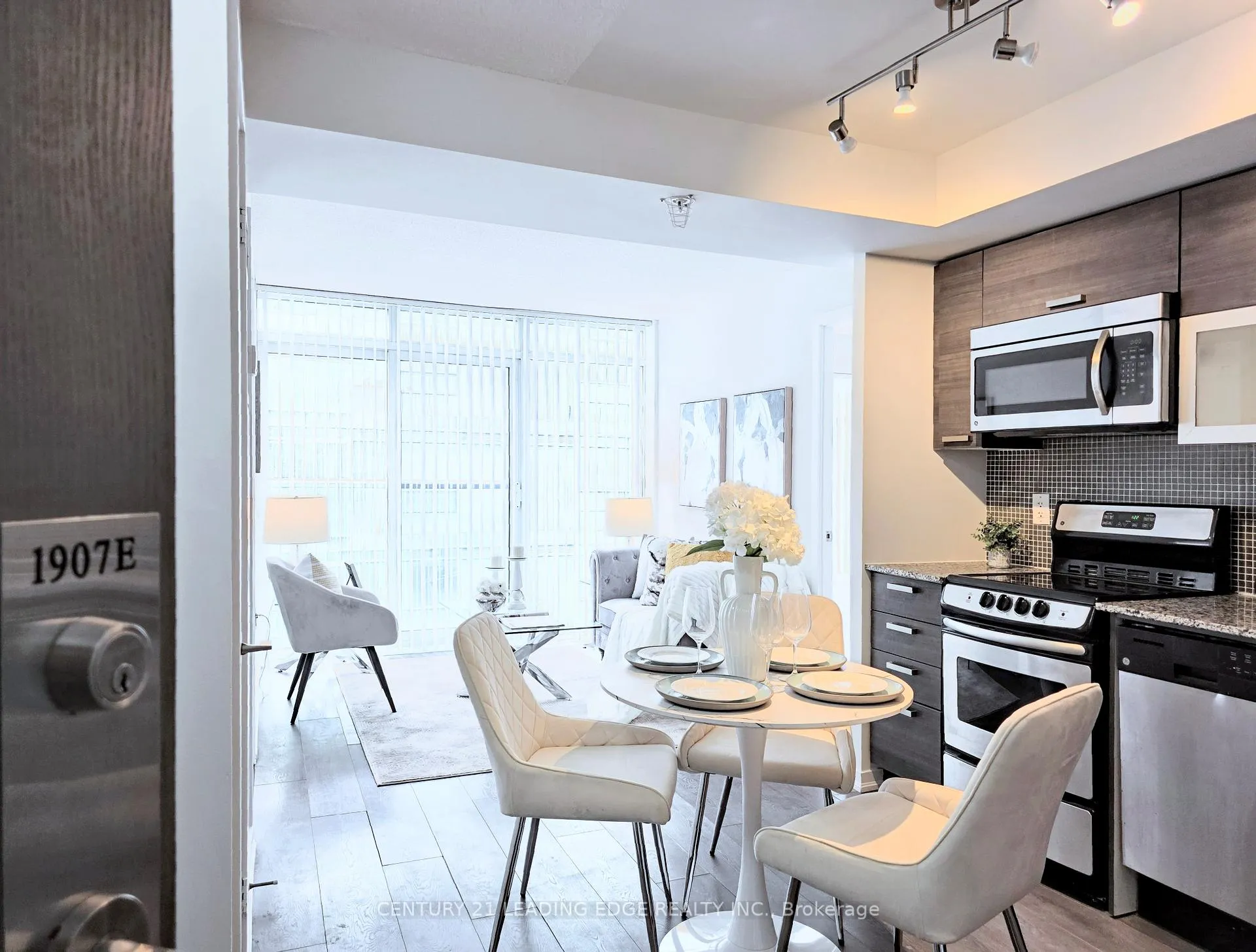 Photo 19 of Unit 1907E, 36 Lisgar Street, Toronto, Little Portugal — HOMEH