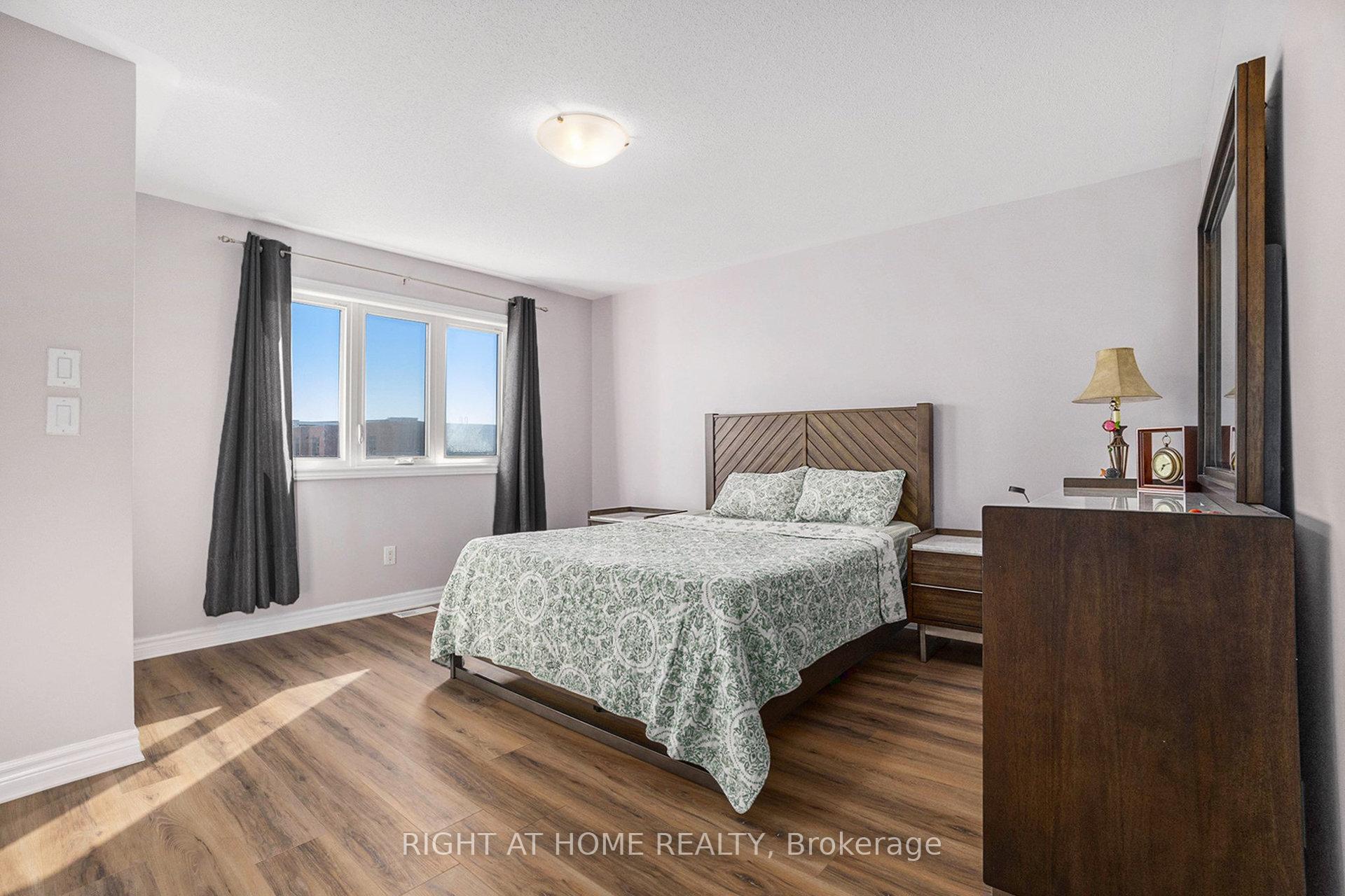 Photo 17 of 116 Yellowcress Way, Ottawa, Avalon West — HOMEH