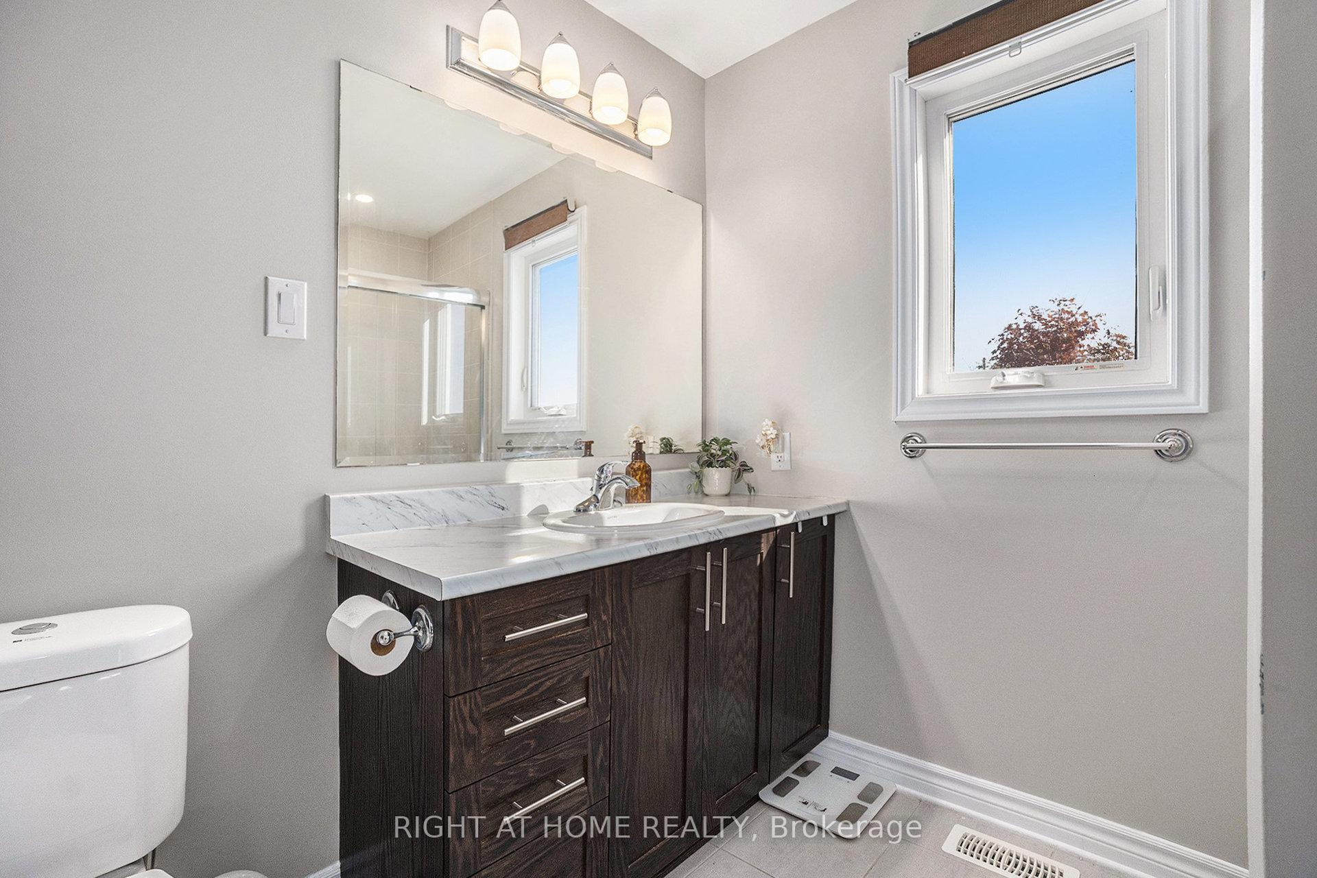 Photo 21 of 116 Yellowcress Way, Ottawa, Avalon West — HOMEH