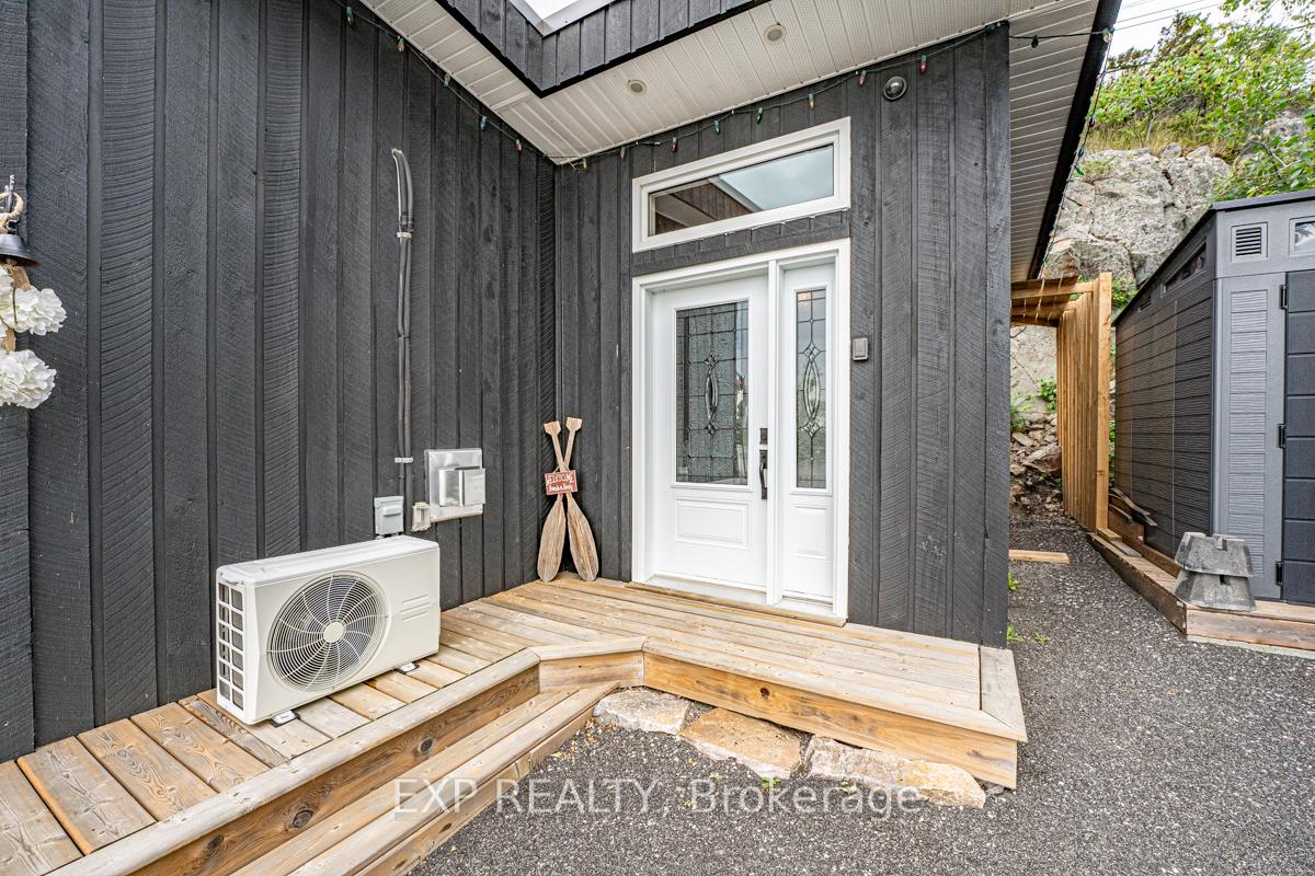 Photo 7 of 1083 Riverside Drive, Parry Sound Remote Area, Henvey — HOMEH