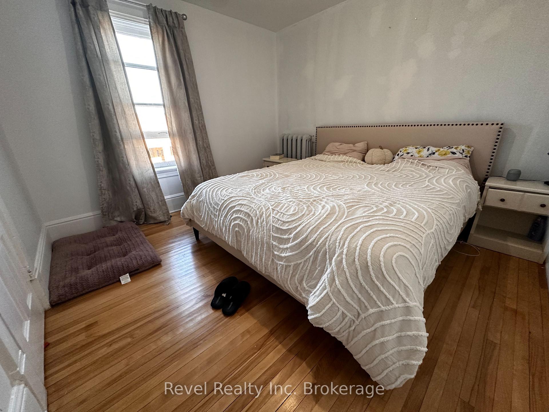 Photo 13 of 551 First Avenue E, North Bay, Central — HOMEH