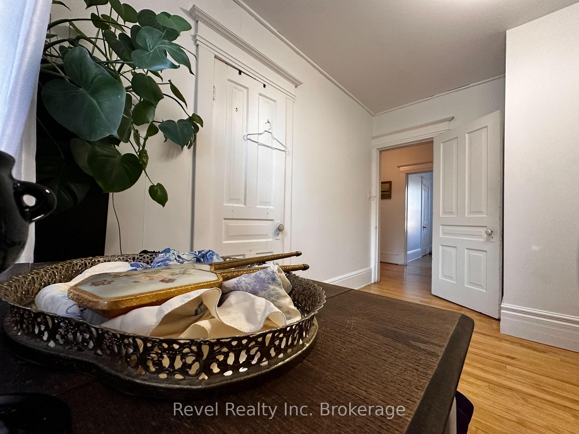 Photo 16 of 551 First Avenue E, North Bay, Central — HOMEH