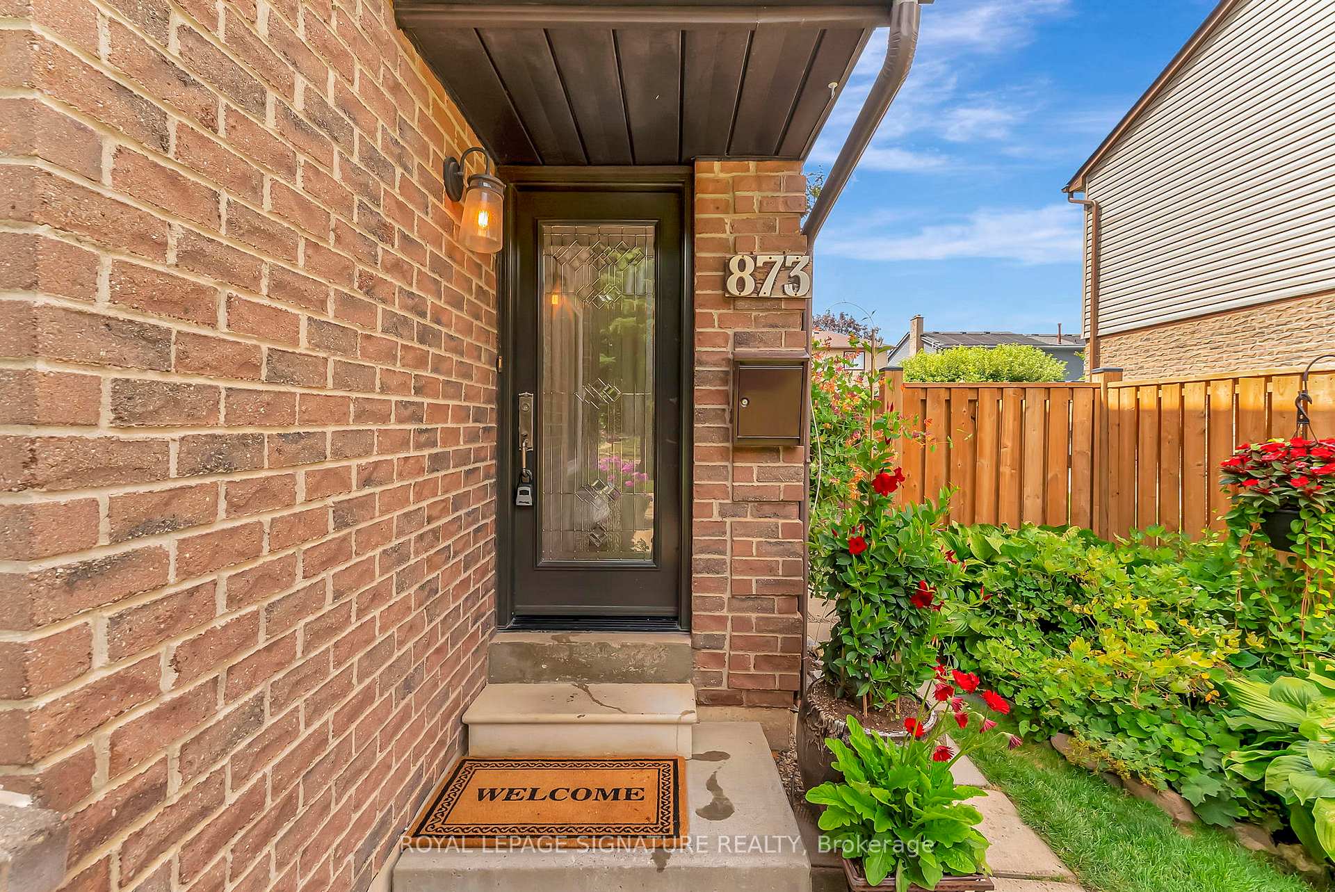 Photo 3 of 873 Laurier Avenue, Milton, Timberlea — HOMEH