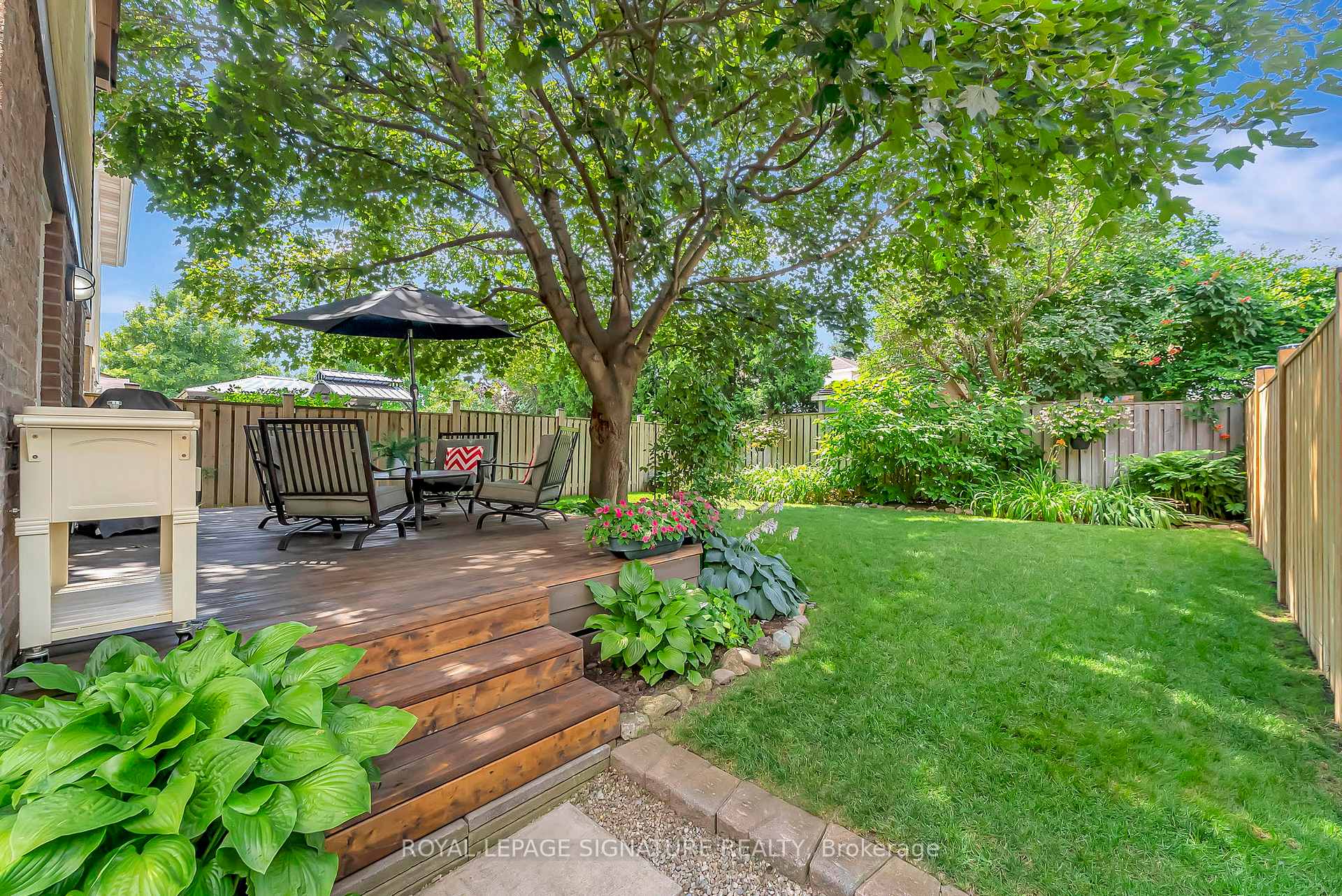 Photo 18 of 873 Laurier Avenue, Milton, Timberlea — HOMEH