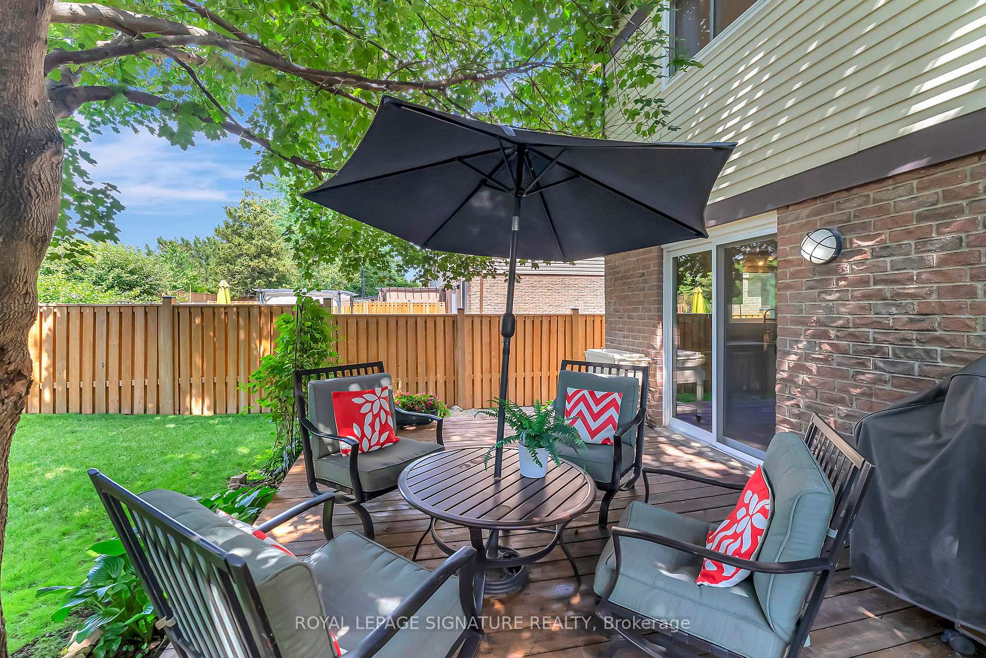 Photo 33 of 873 Laurier Avenue, Milton, Timberlea — HOMEH