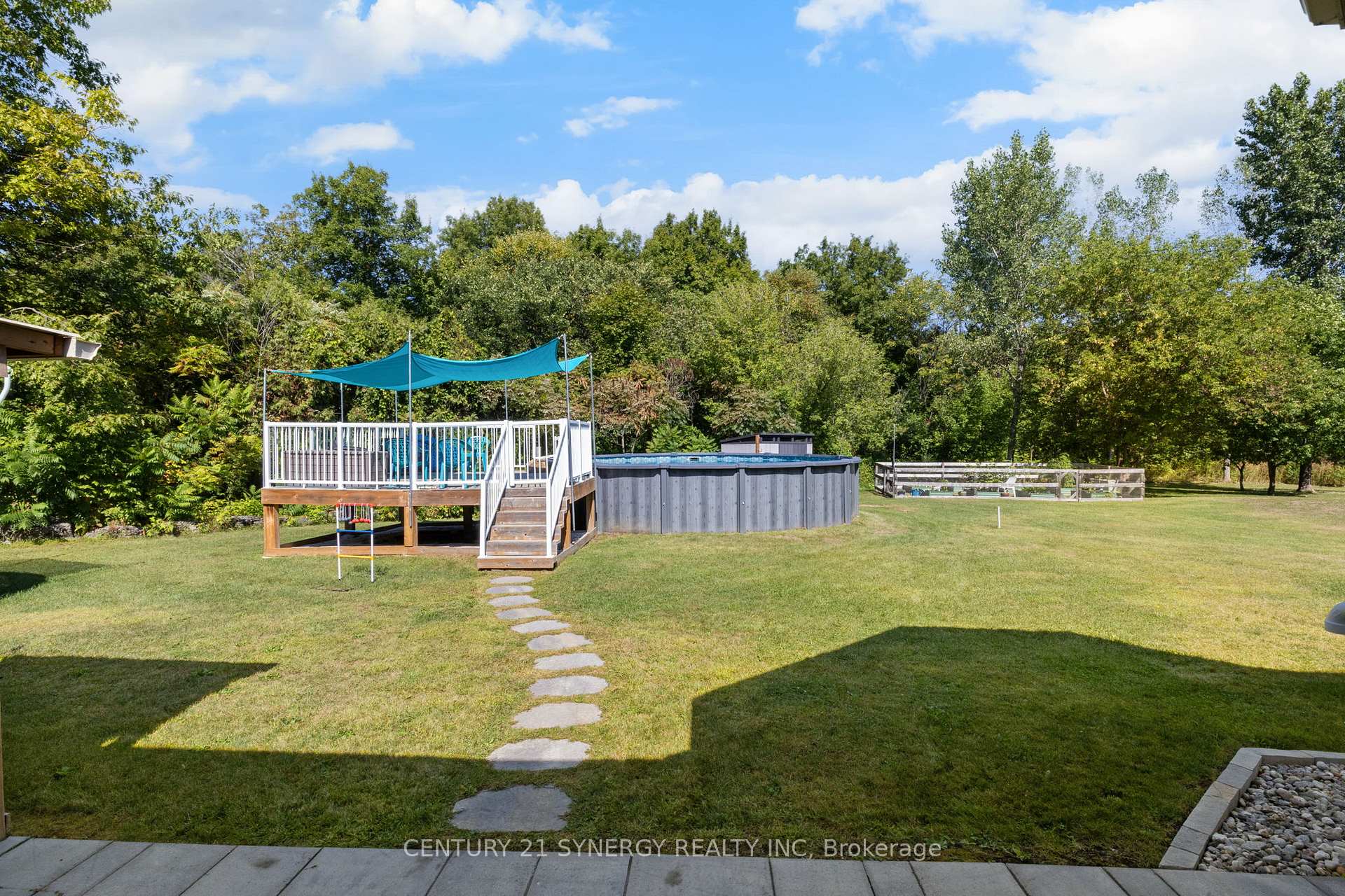 Photo 43 of 1281 Georges Vanier Drive N, Ottawa, Cumberland Ridge — HOMEH