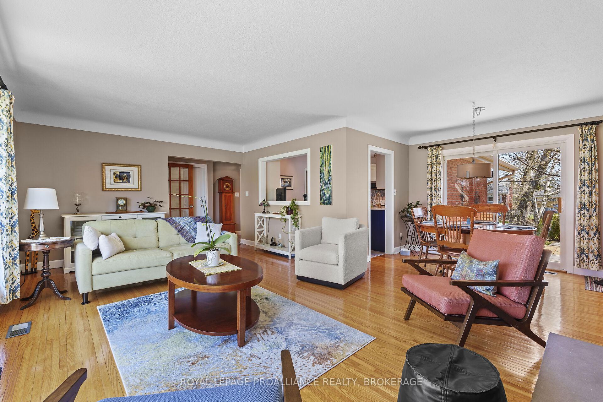 Photo 8 of 37 Robert Wallace Drive, Kingston, Central City West — HOMEH