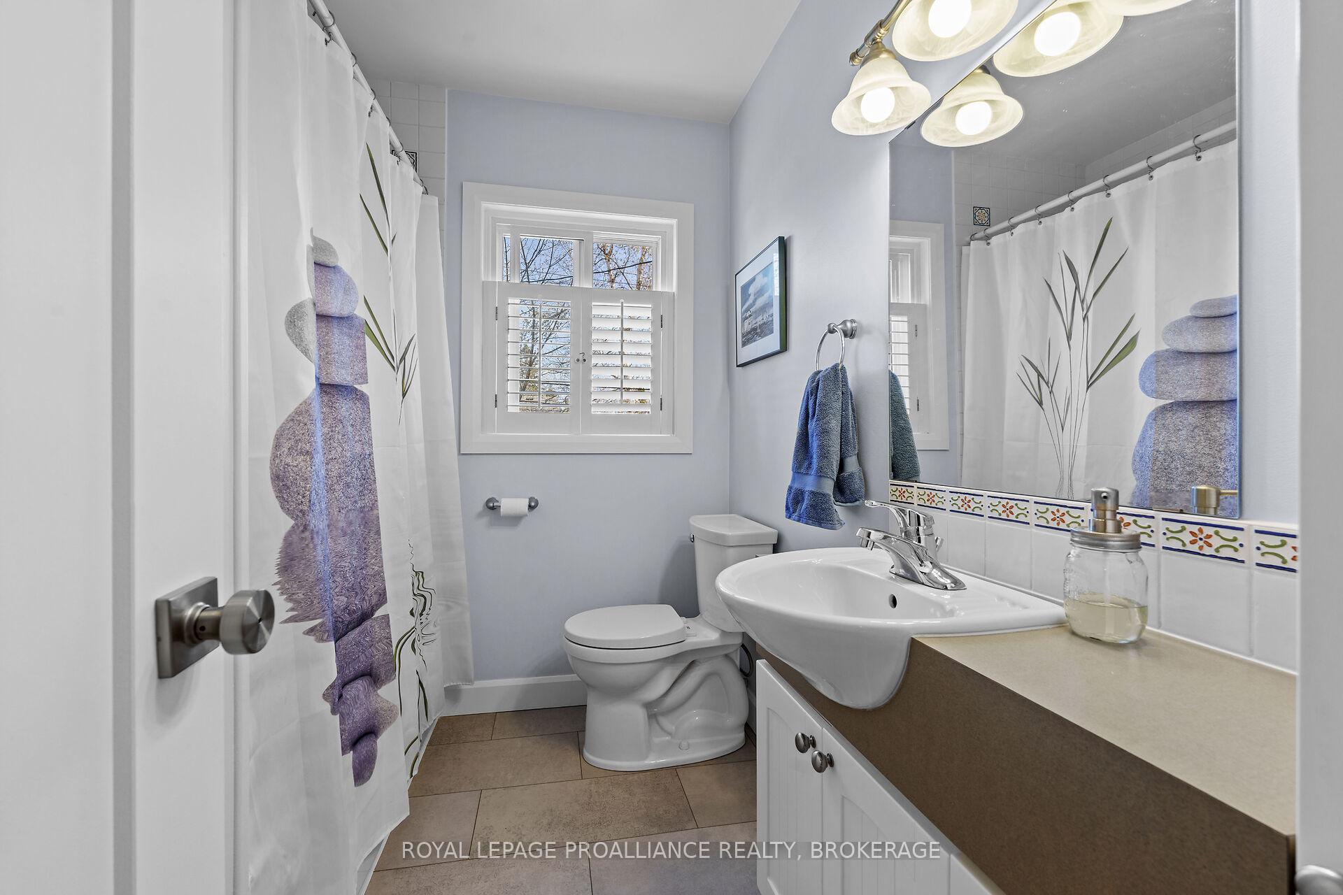 Photo 17 of 37 Robert Wallace Drive, Kingston, Central City West — HOMEH