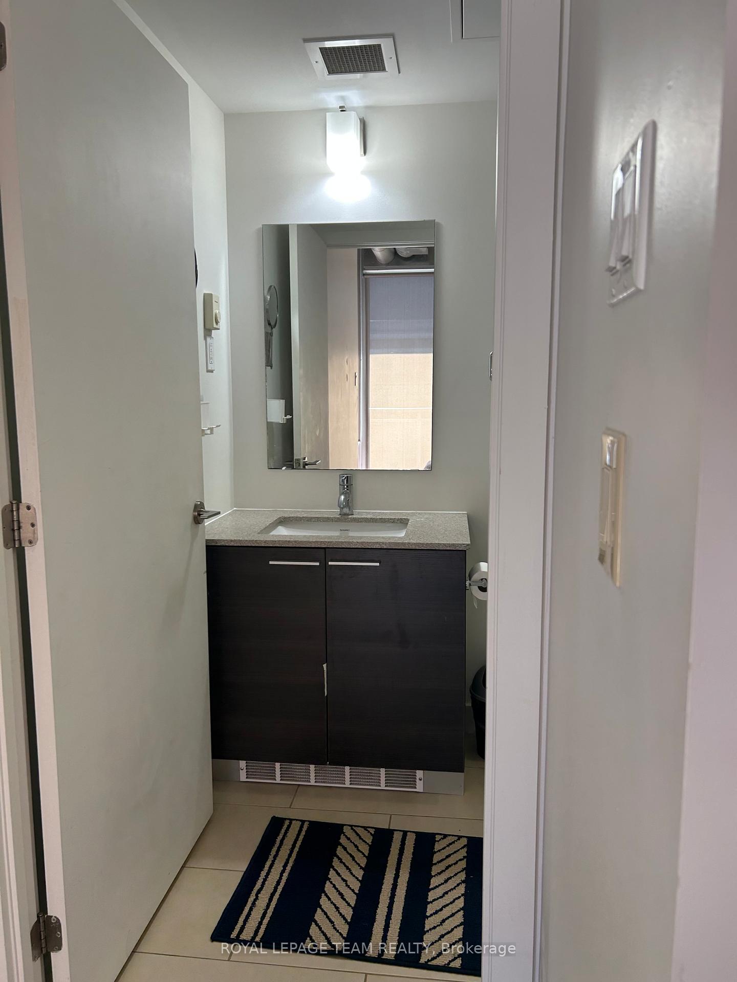 Photo 13 of Unit 820, 349 Mcleod Street, Ottawa, Ottawa Centre — HOMEH