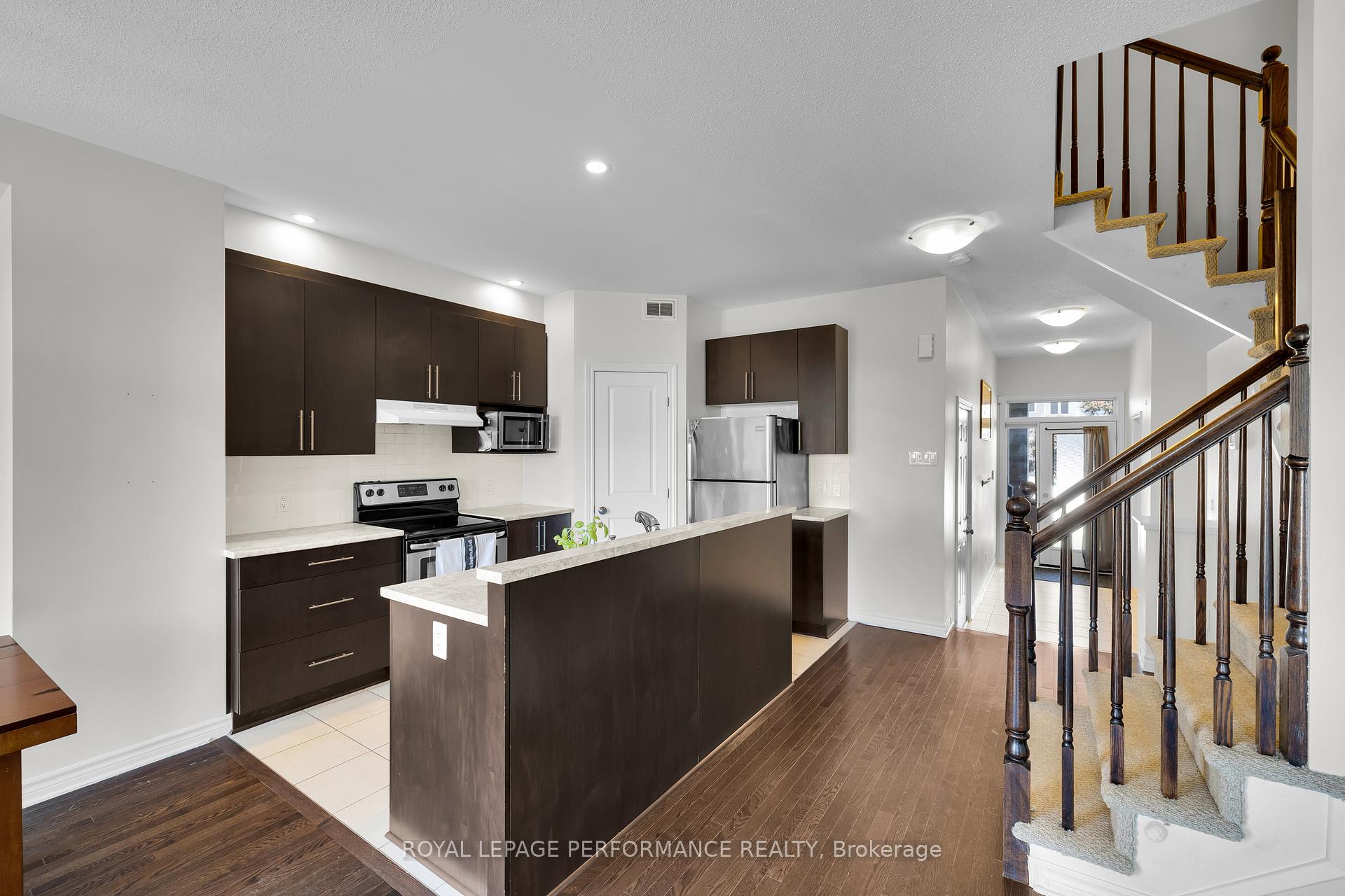 Photo 2 of 429 Gerry Lalonde Drive, Ottawa, Avalon West — HOMEH