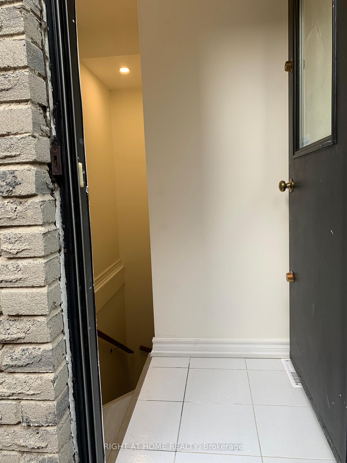 Photo 2 of Unit Basement, 75 Kings College Road, Markham, Aileen-Willowbrook — HOMEH
