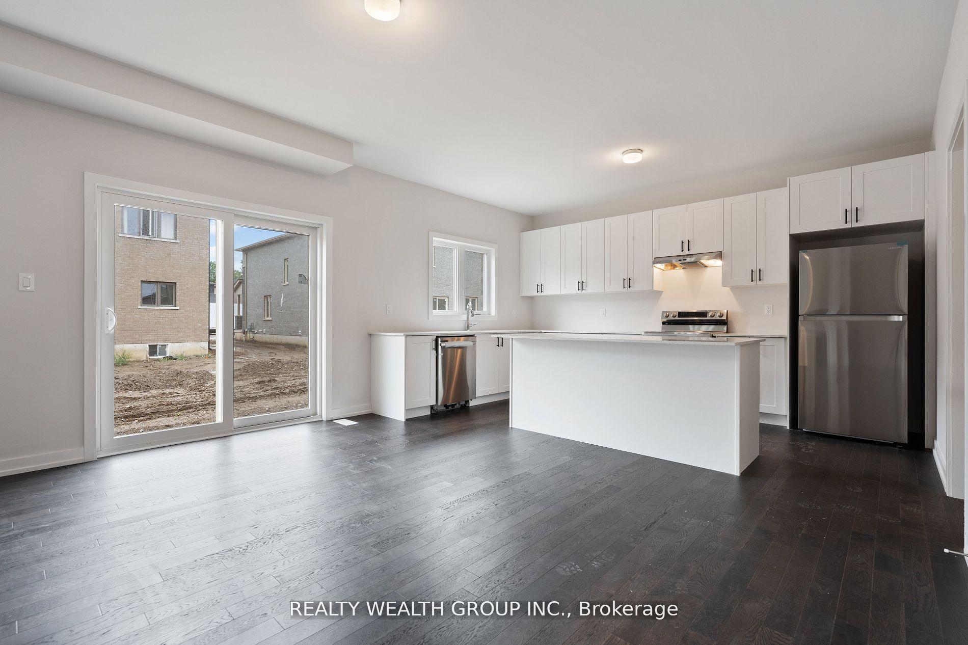 Photo 14 of 18 Tulip Crescent N, Norfolk, Simcoe — HOMEH