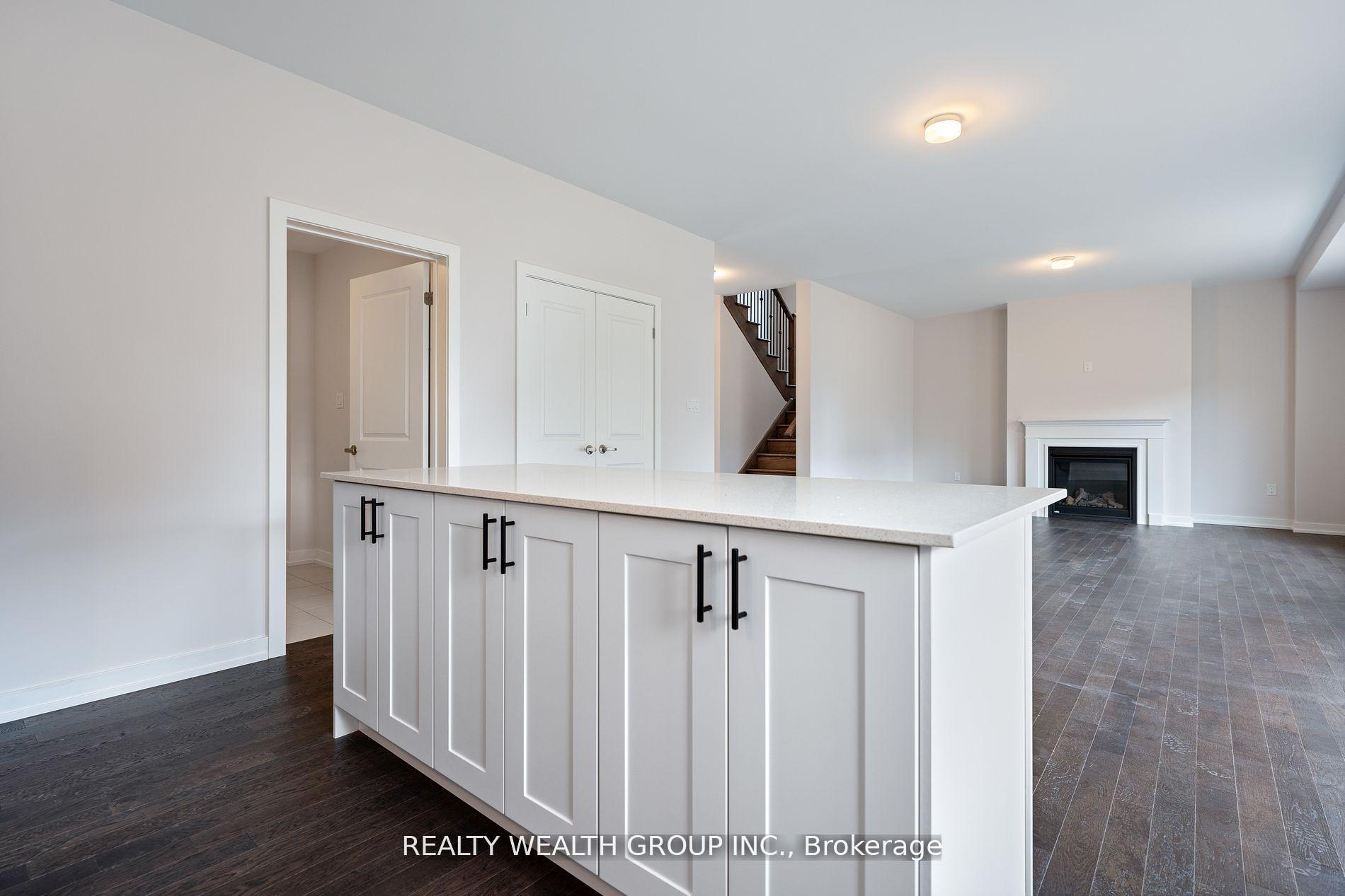 Photo 27 of 18 Tulip Crescent N, Norfolk, Simcoe — HOMEH