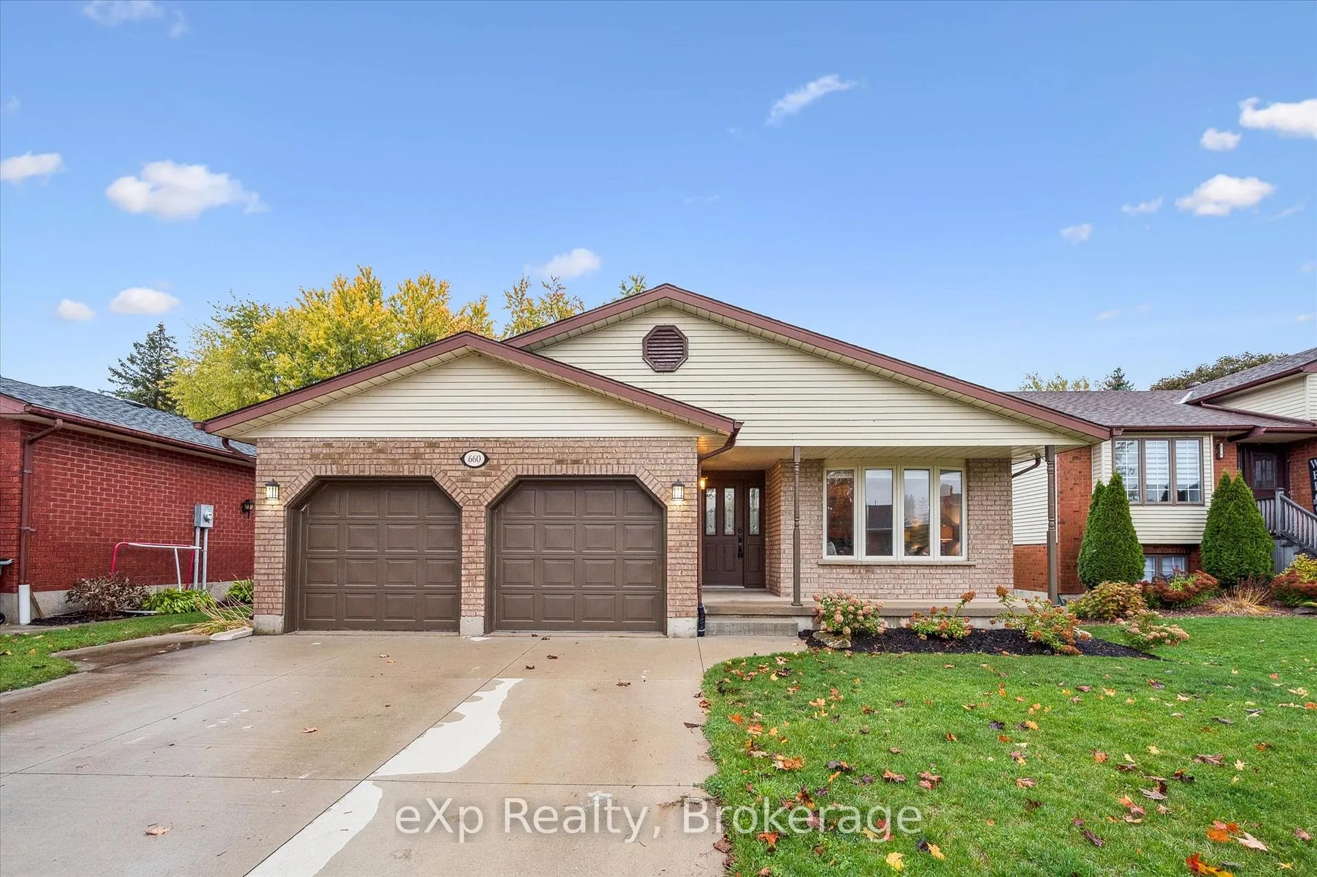 Front of 660 Maple Avenue N