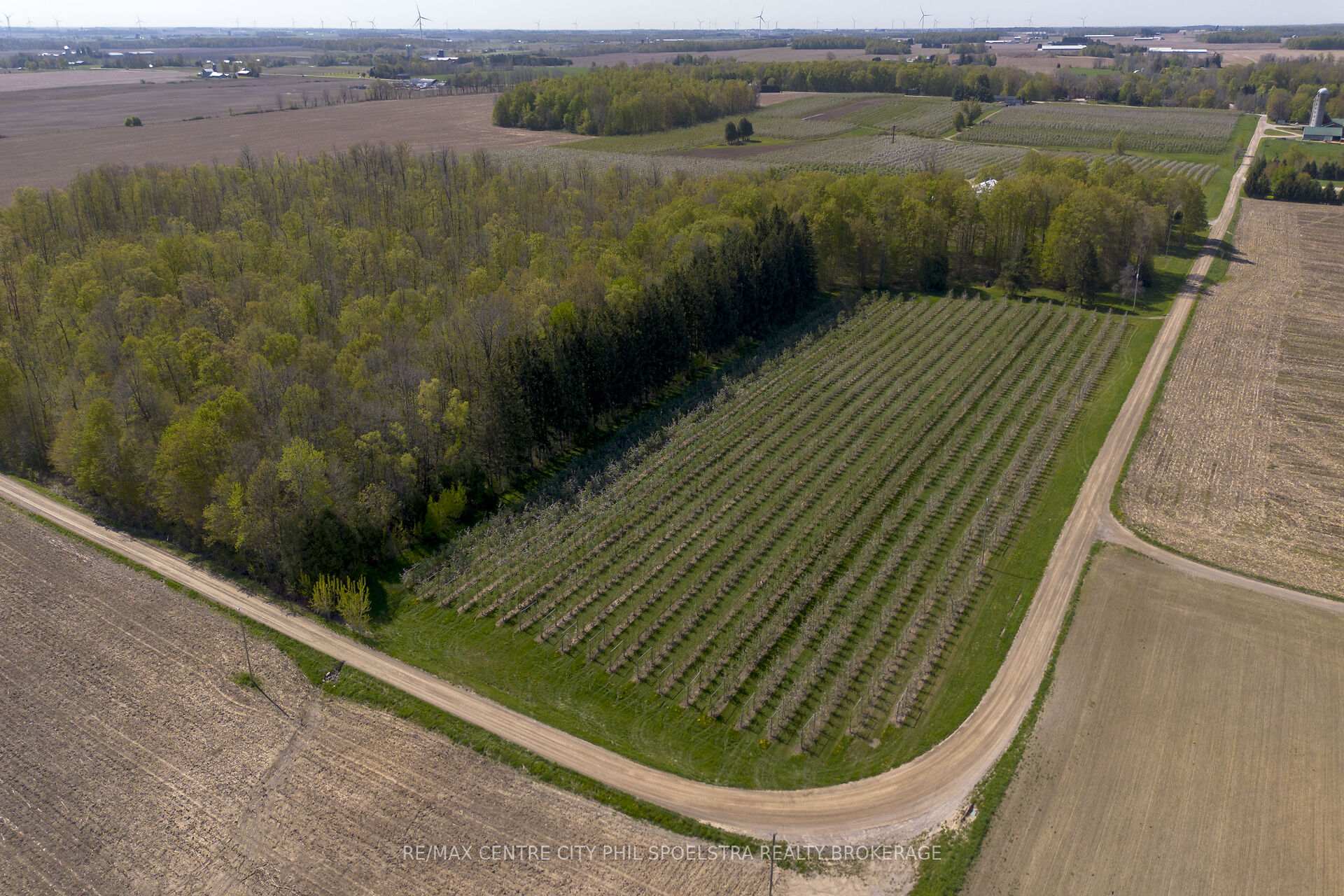 Photo 4 of 1355 Ausable Road, North Middlesex, Rural North Middlesex — HOMEH