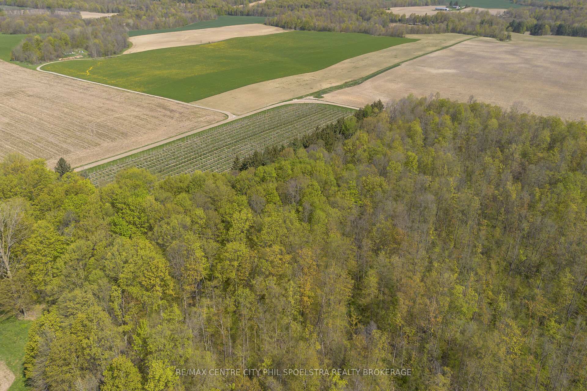 Photo 12 of 1355 Ausable Road, North Middlesex, Rural North Middlesex — HOMEH