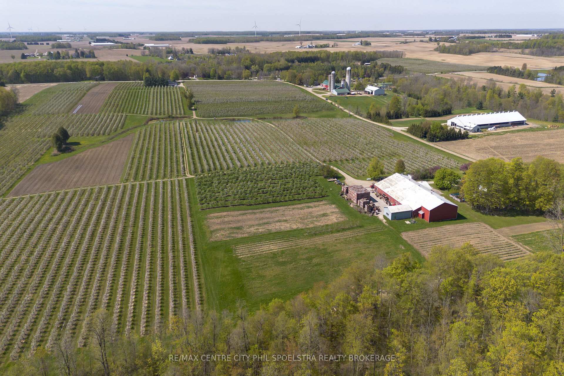 Photo 14 of 1355 Ausable Road, North Middlesex, Rural North Middlesex — HOMEH