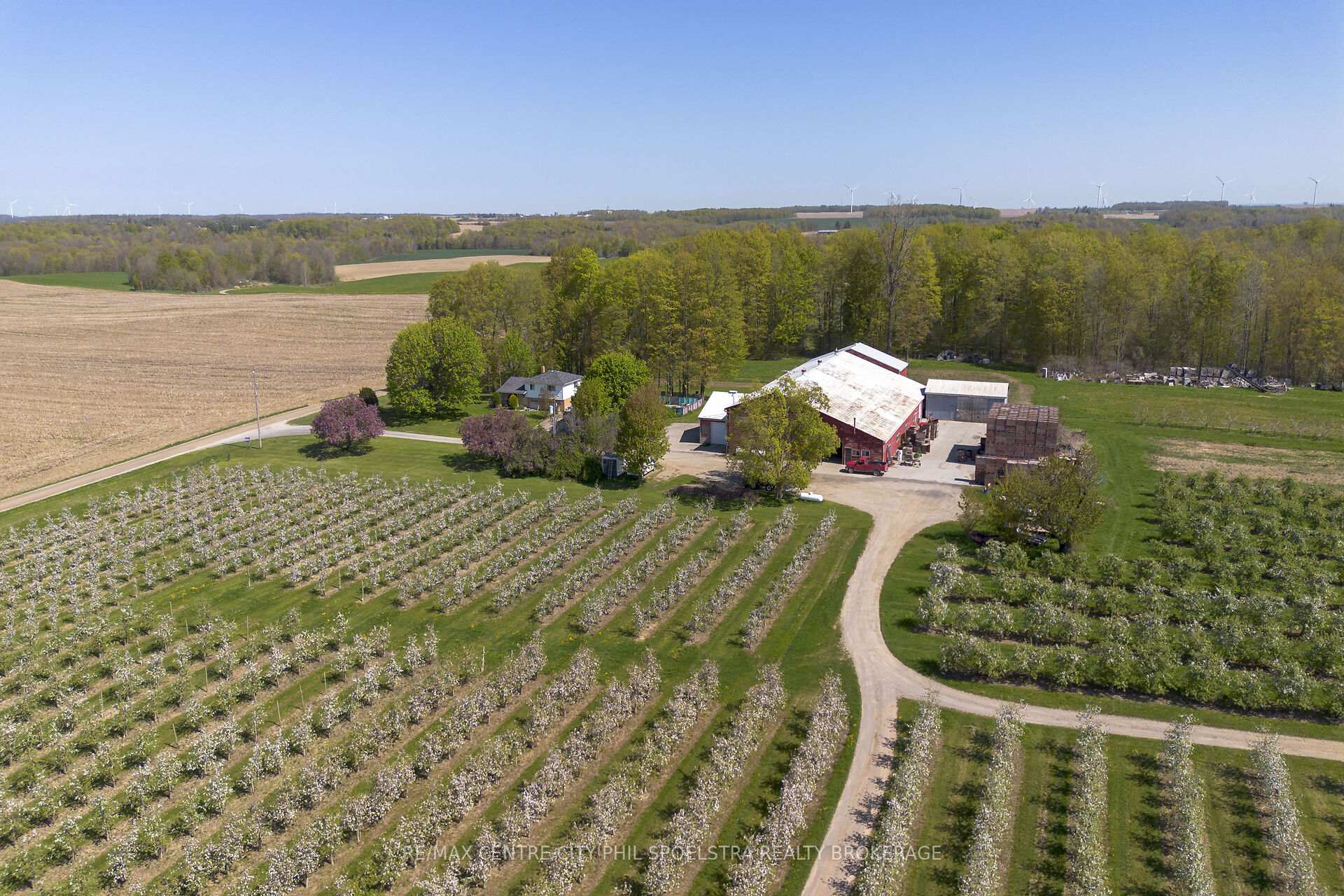 Photo 29 of 1355 Ausable Road, North Middlesex, Rural North Middlesex — HOMEH