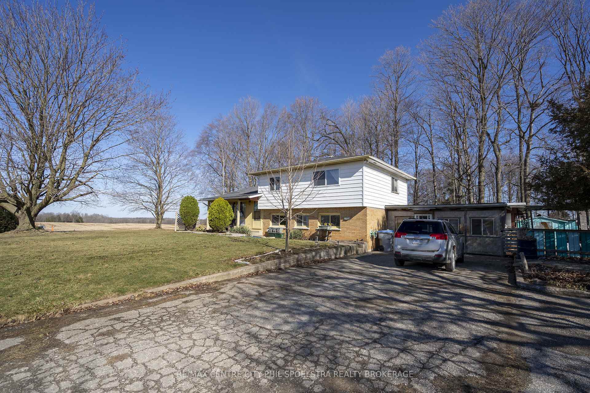Photo 38 of 1355 Ausable Road, North Middlesex, Rural North Middlesex — HOMEH