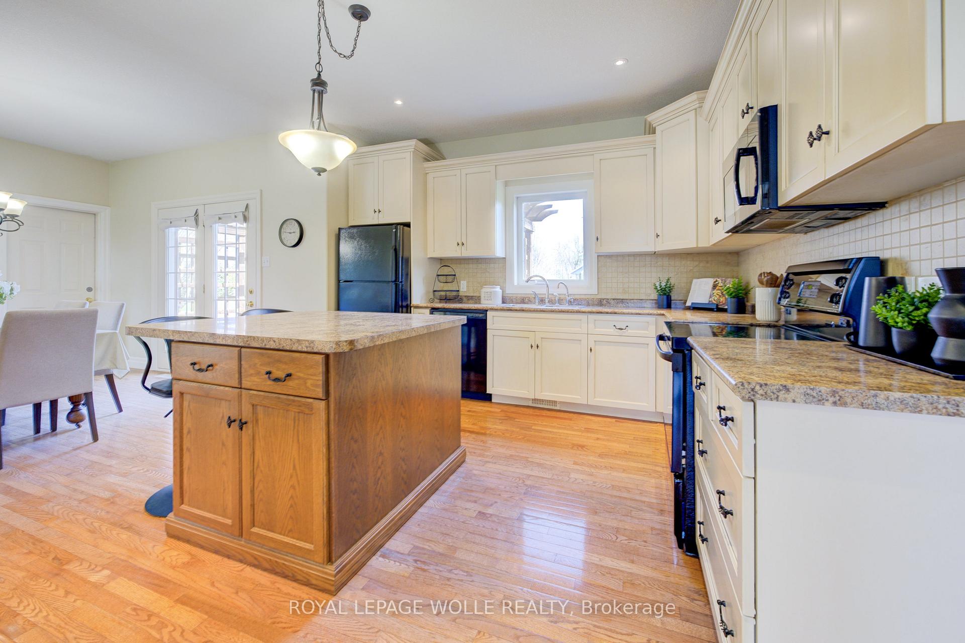 Photo 13 of 4095 Princess Street, Perth East, Millbank — HOMEH
