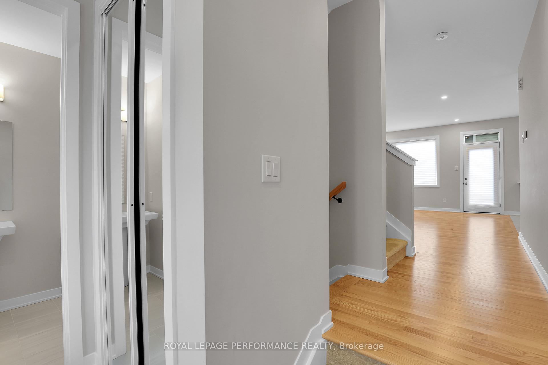 Photo 5 of 94 Pizzicato Street, Ottawa, Mer Bleue/Bradley Estates/Anderson Park — HOMEH