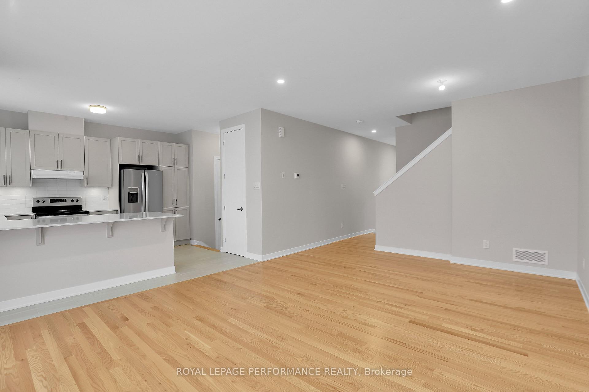 Photo 9 of 94 Pizzicato Street, Ottawa, Mer Bleue/Bradley Estates/Anderson Park — HOMEH