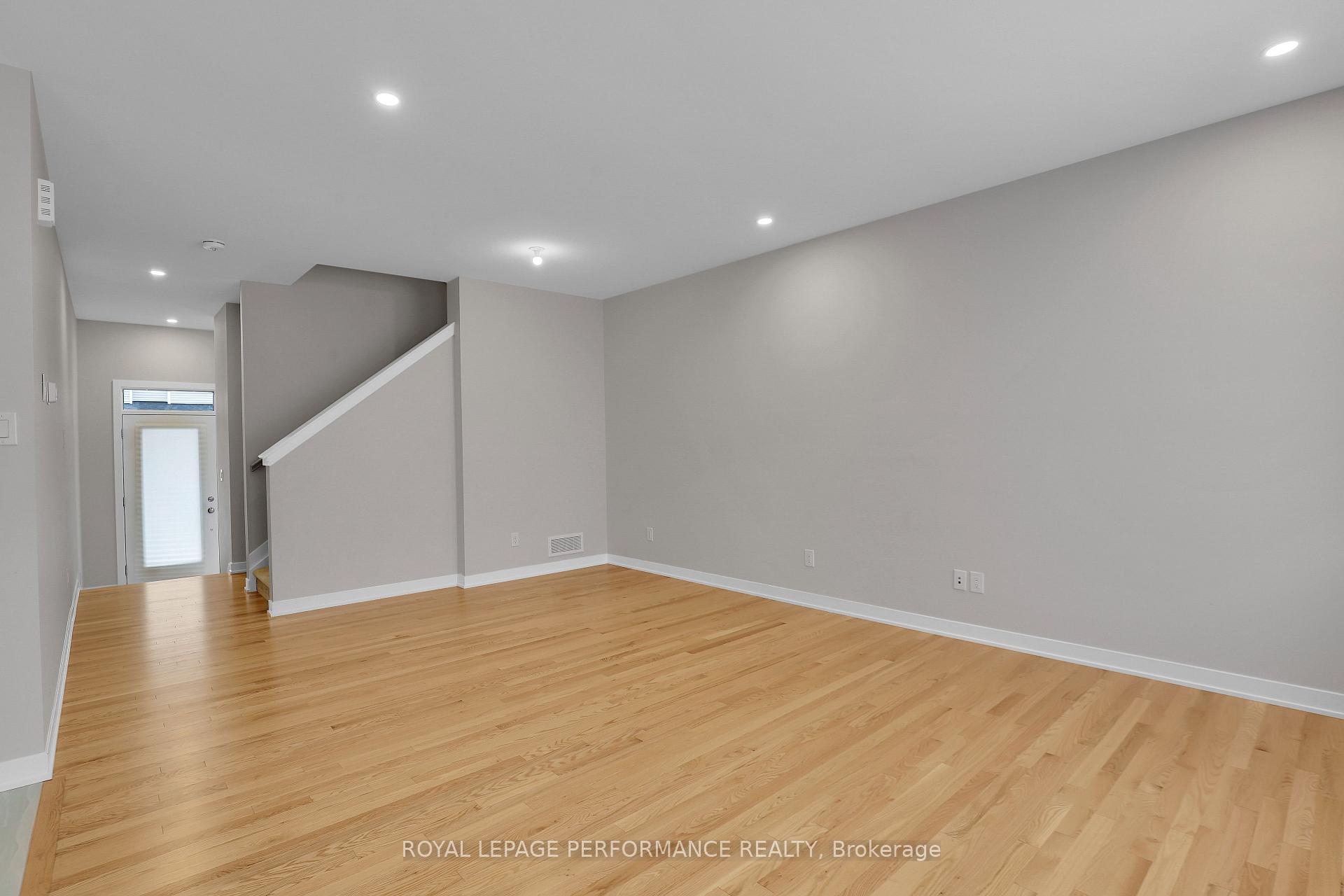 Photo 10 of 94 Pizzicato Street, Ottawa, Mer Bleue/Bradley Estates/Anderson Park — HOMEH