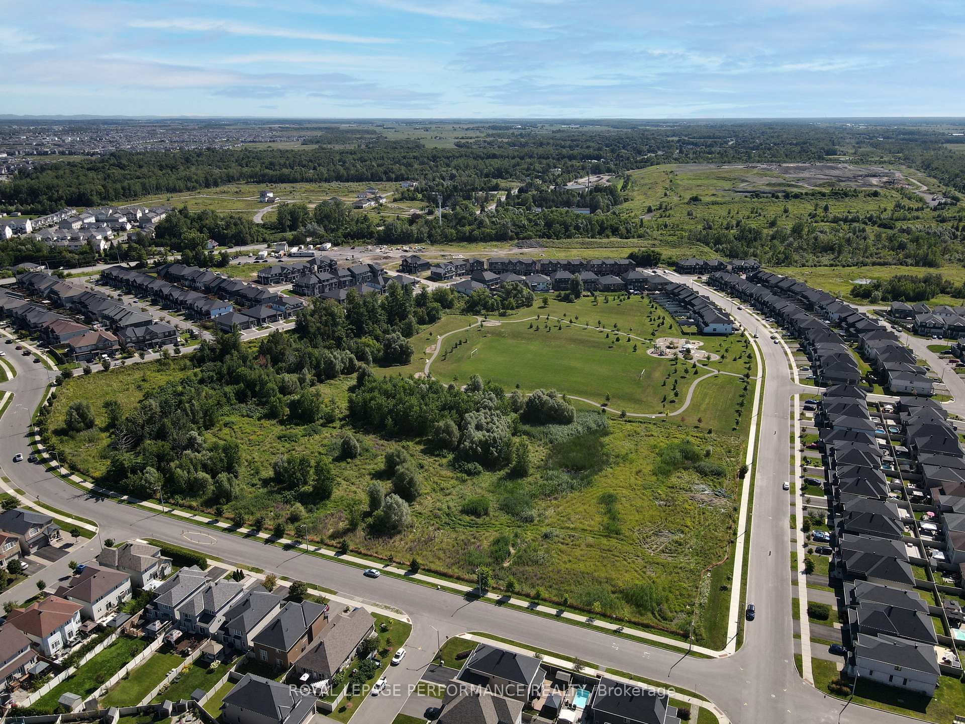 Photo 33 of 94 Pizzicato Street, Ottawa, Mer Bleue/Bradley Estates/Anderson Park — HOMEH