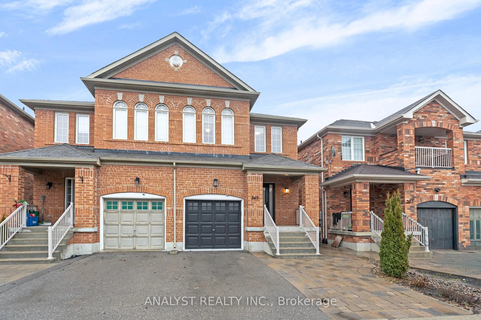 Photo 2 of 365 Isaac Murray Avenue, Vaughan, Maple — HOMEH