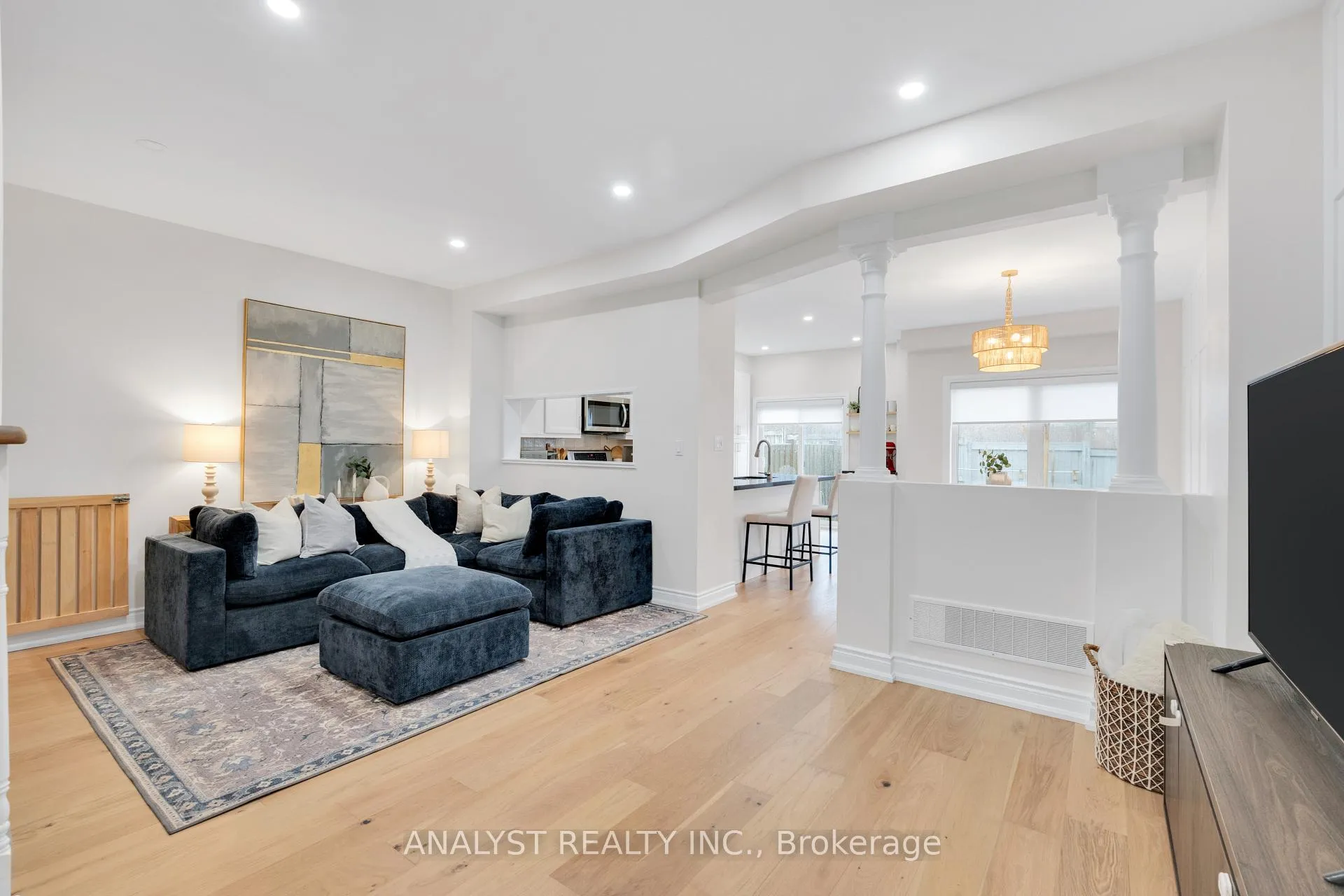 Photo 7 of 365 Isaac Murray Avenue, Vaughan, Maple — HOMEH
