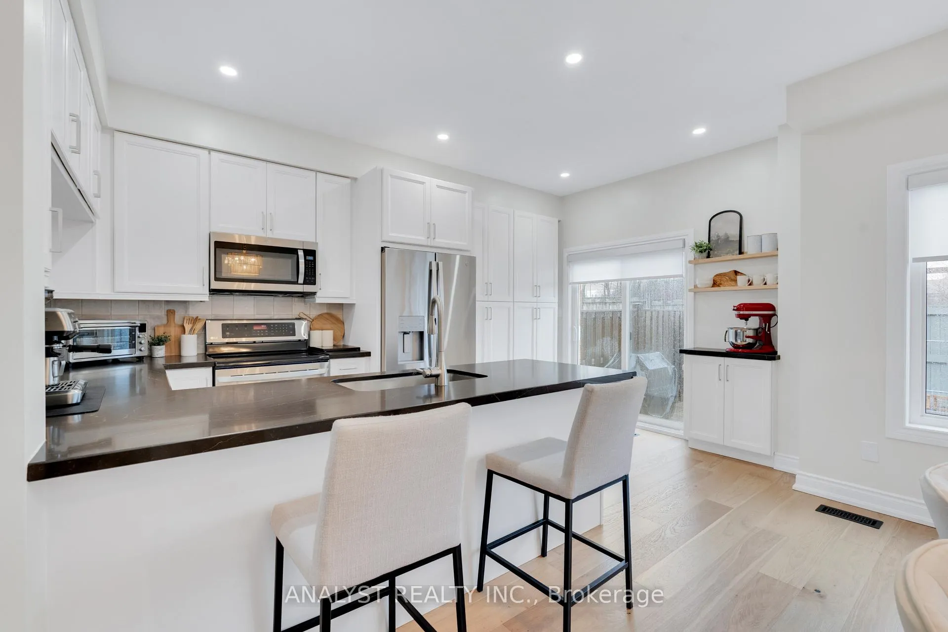 Photo 10 of 365 Isaac Murray Avenue, Vaughan, Maple — HOMEH