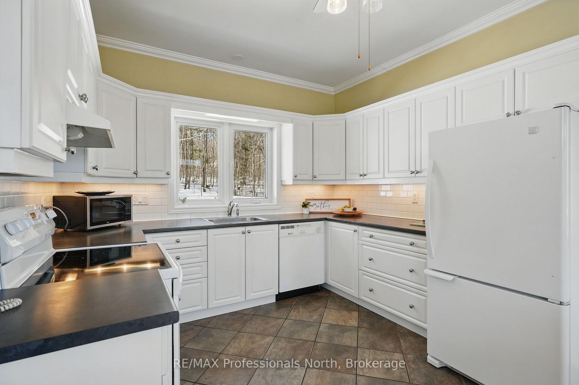 Photo 8 of 778 Bay Lake Road, Perry, Emsdale — HOMEH