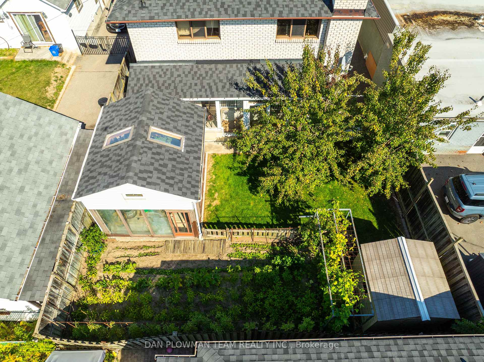 Photo 2 of 292 Gibbons Street, Oshawa, McLaughlin — HOMEH