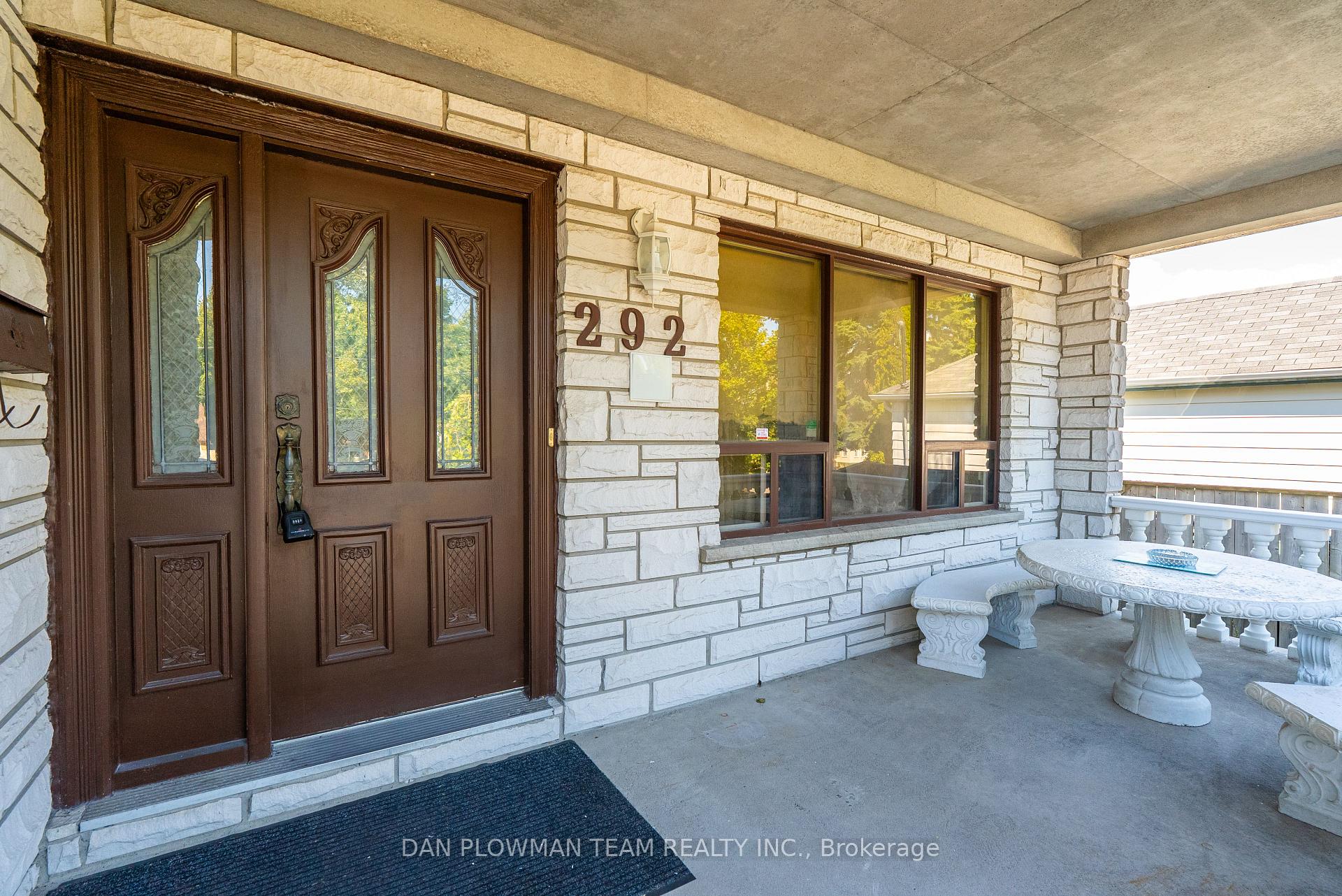 Photo 3 of 292 Gibbons Street, Oshawa, McLaughlin — HOMEH