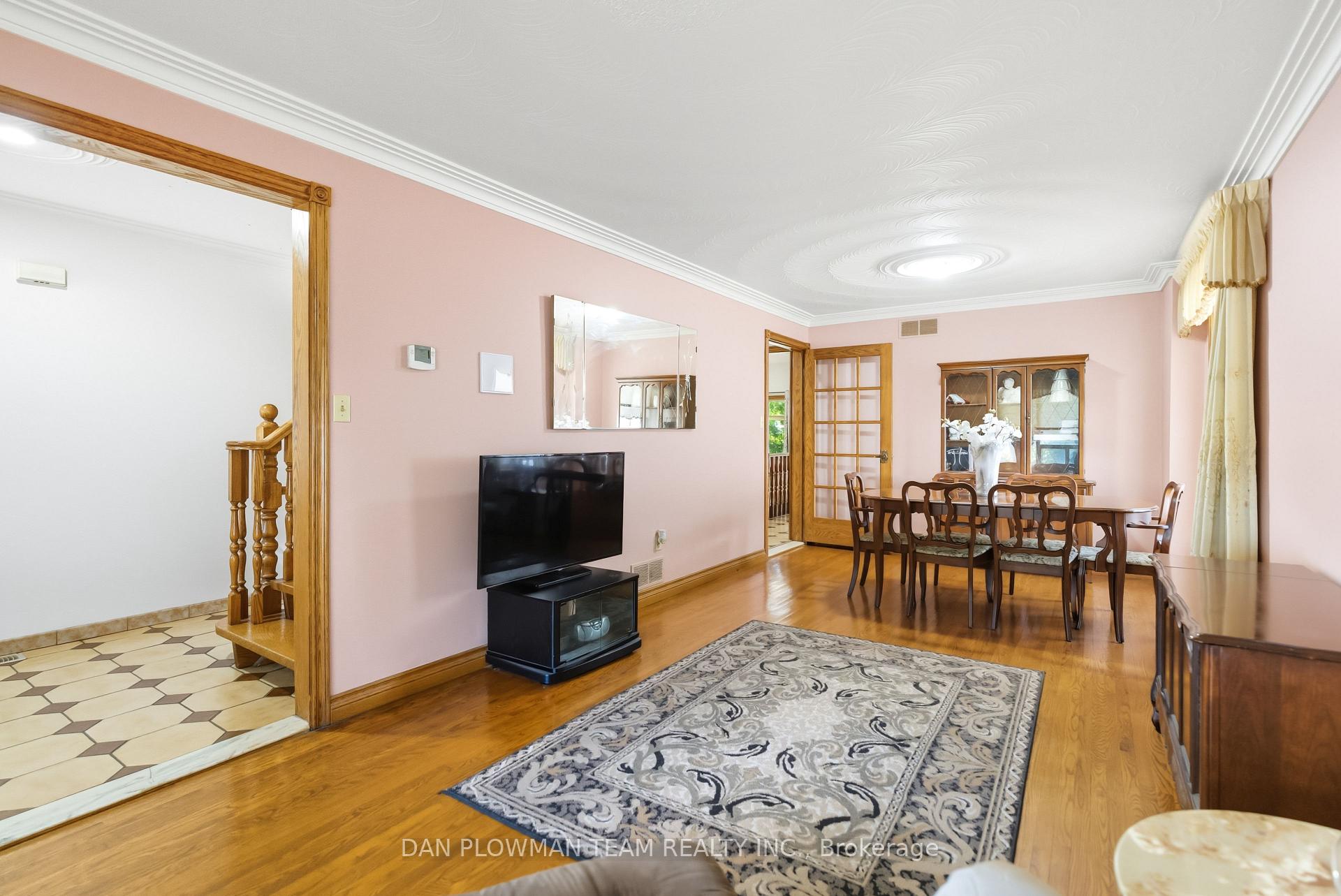 Photo 7 of 292 Gibbons Street, Oshawa, McLaughlin — HOMEH