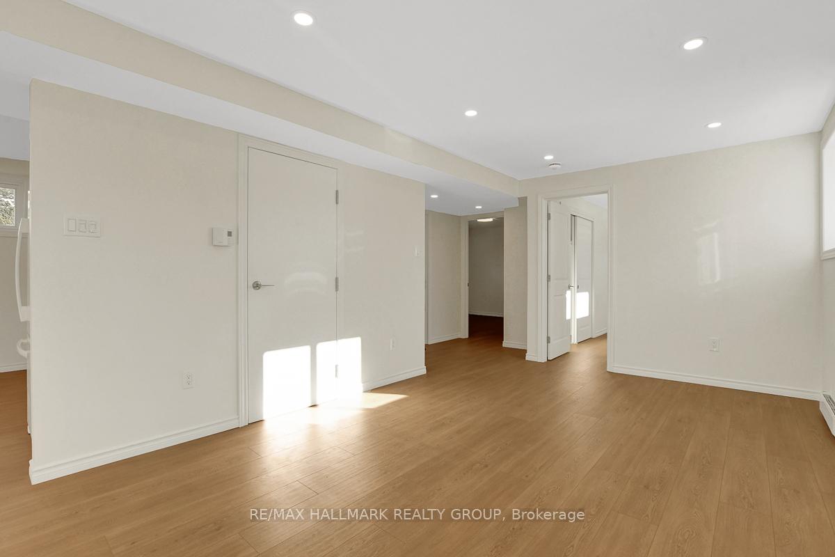 Photo 10 of Unit B, 741 Claude Street, Ottawa, Castle Heights/Rideau High — HOMEH