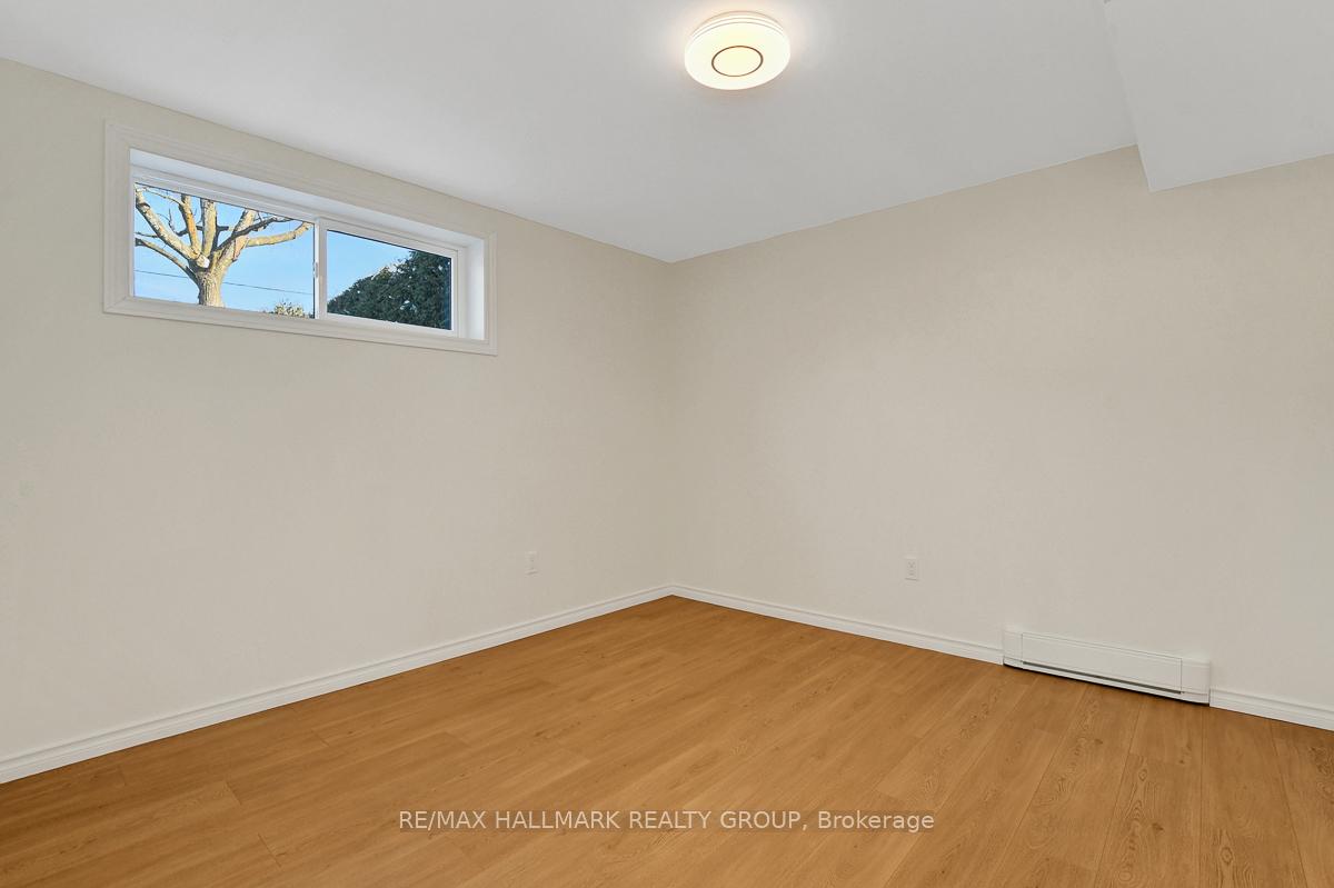 Photo 14 of Unit B, 741 Claude Street, Ottawa, Castle Heights/Rideau High — HOMEH