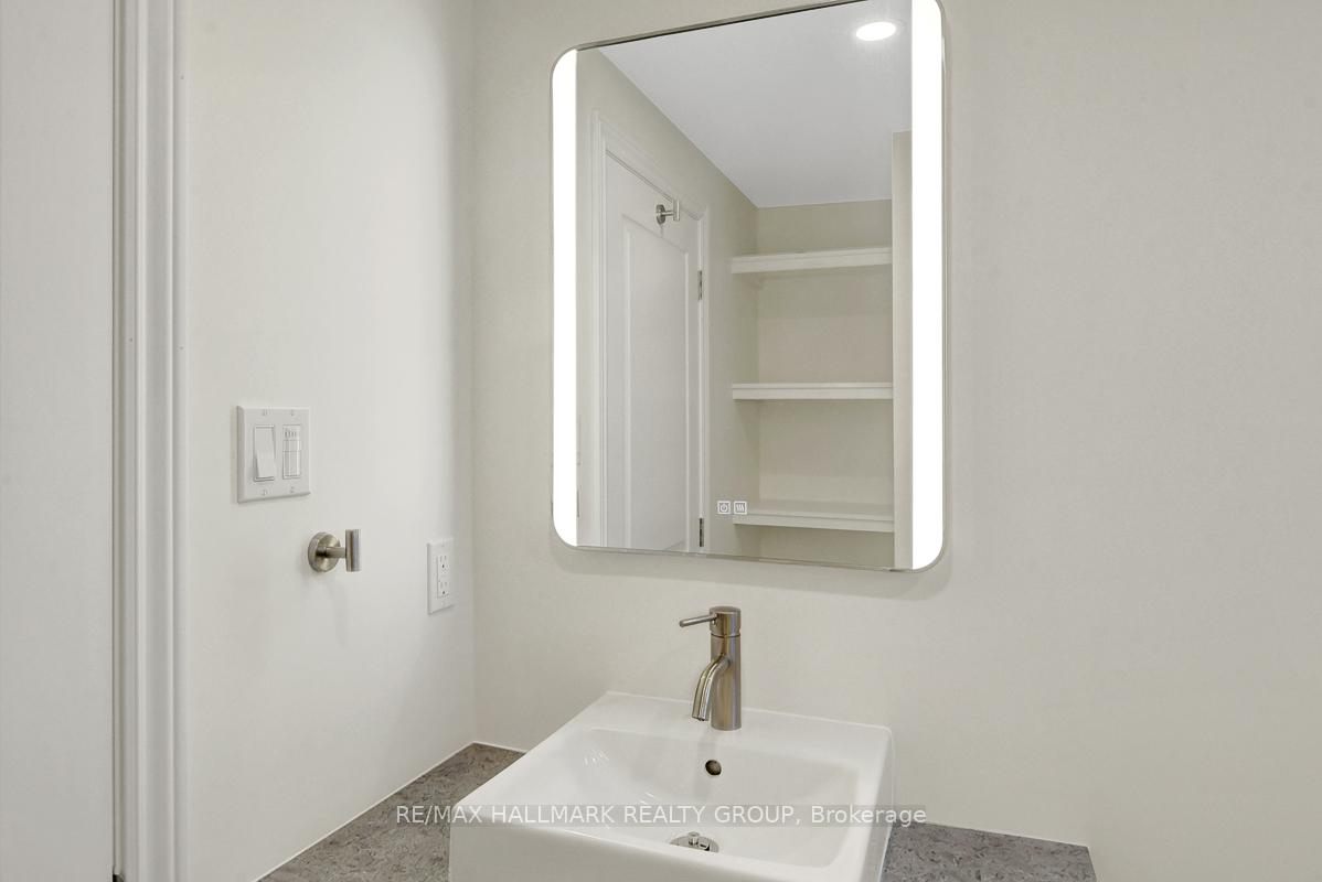 Photo 19 of Unit B, 741 Claude Street, Ottawa, Castle Heights/Rideau High — HOMEH