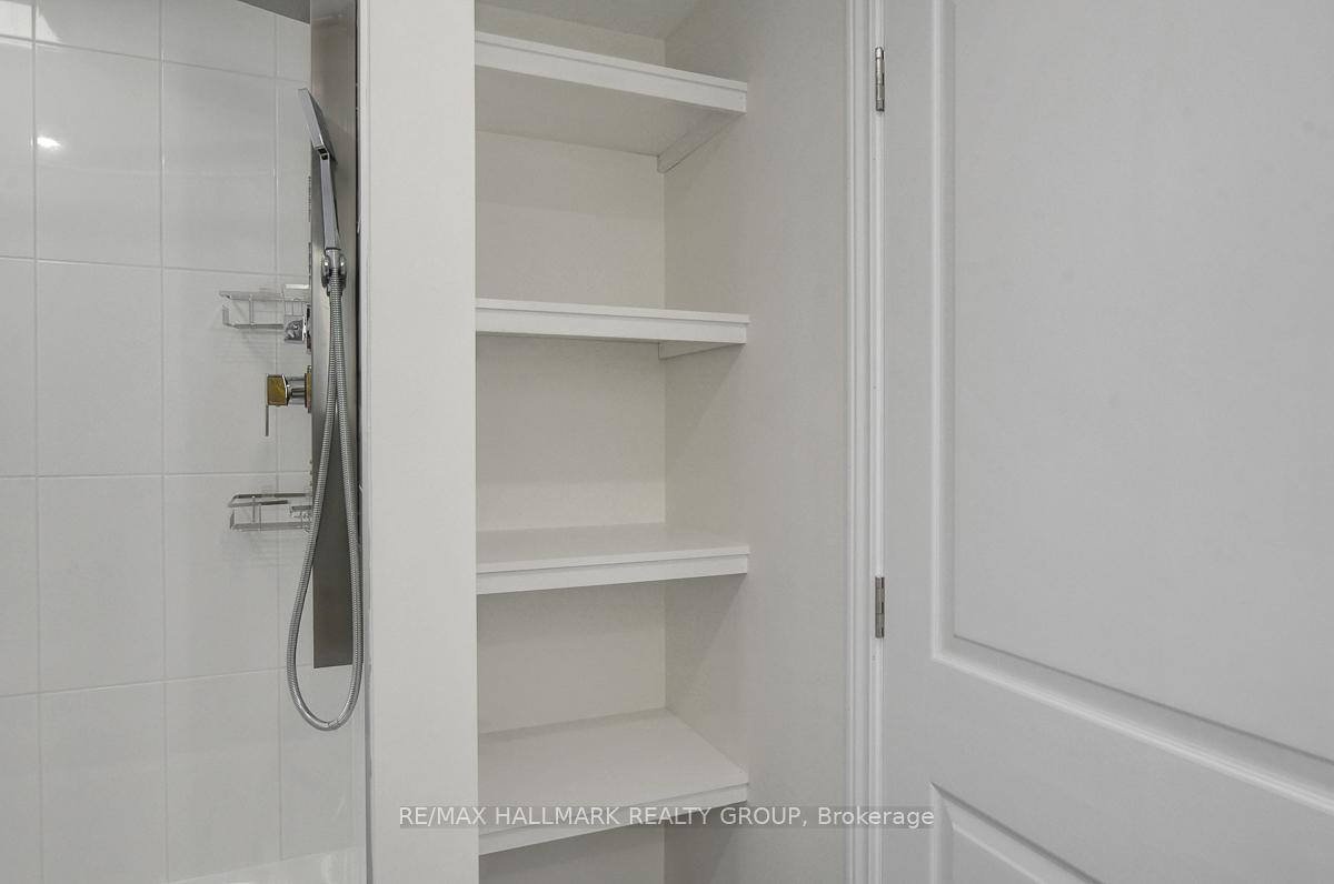 Photo 20 of Unit B, 741 Claude Street, Ottawa, Castle Heights/Rideau High — HOMEH