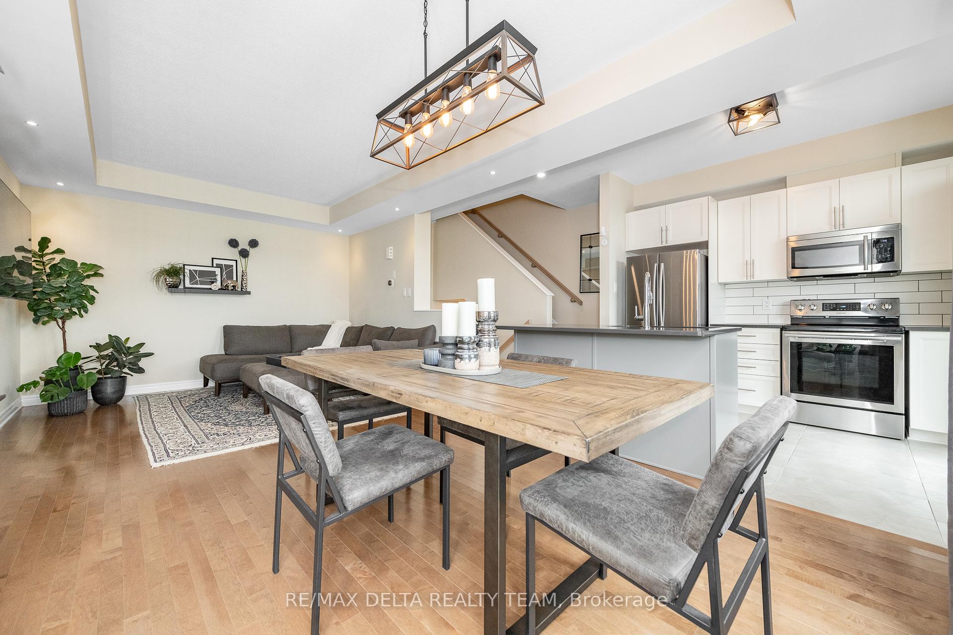 Photo 10 of 203 Yellowcress Way, Ottawa, Avalon West — HOMEH