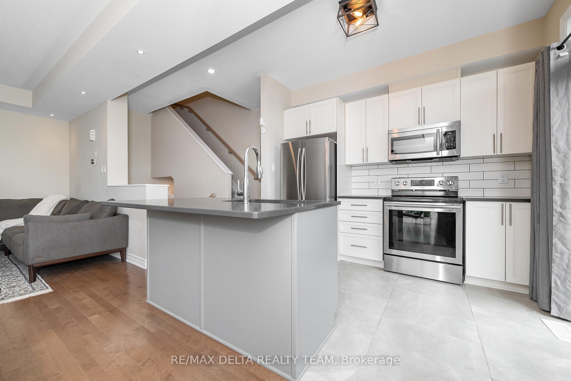 Photo 11 of 203 Yellowcress Way, Ottawa, Avalon West — HOMEH