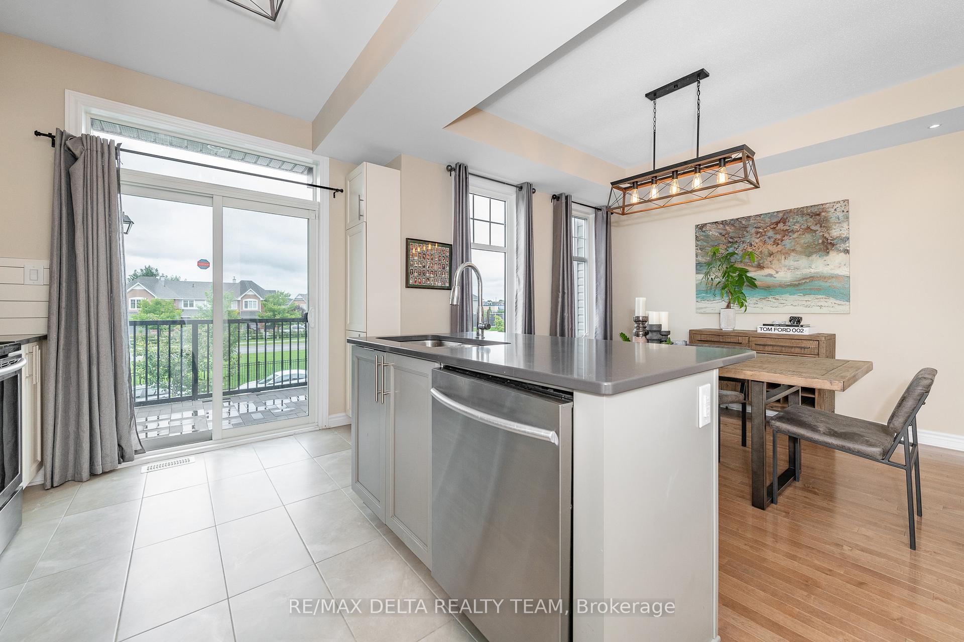 Photo 13 of 203 Yellowcress Way, Ottawa, Avalon West — HOMEH