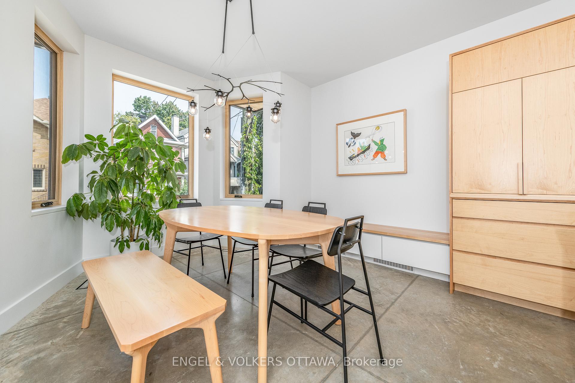 Photo 5 of 120 Frank Street, Ottawa, Ottawa Centre/Golden Triangle — HOMEH