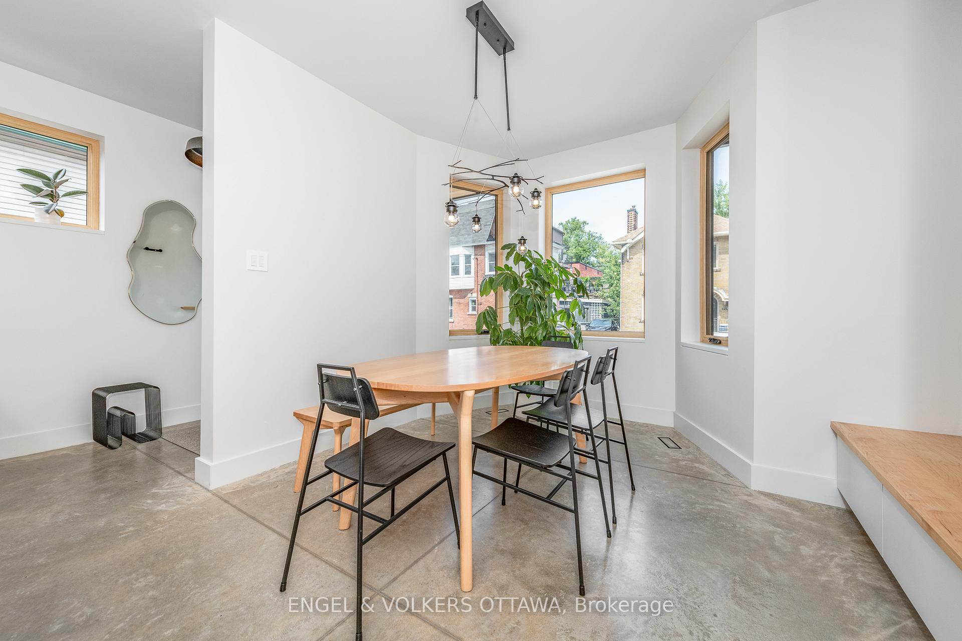 Photo 6 of 120 Frank Street, Ottawa, Ottawa Centre/Golden Triangle — HOMEH
