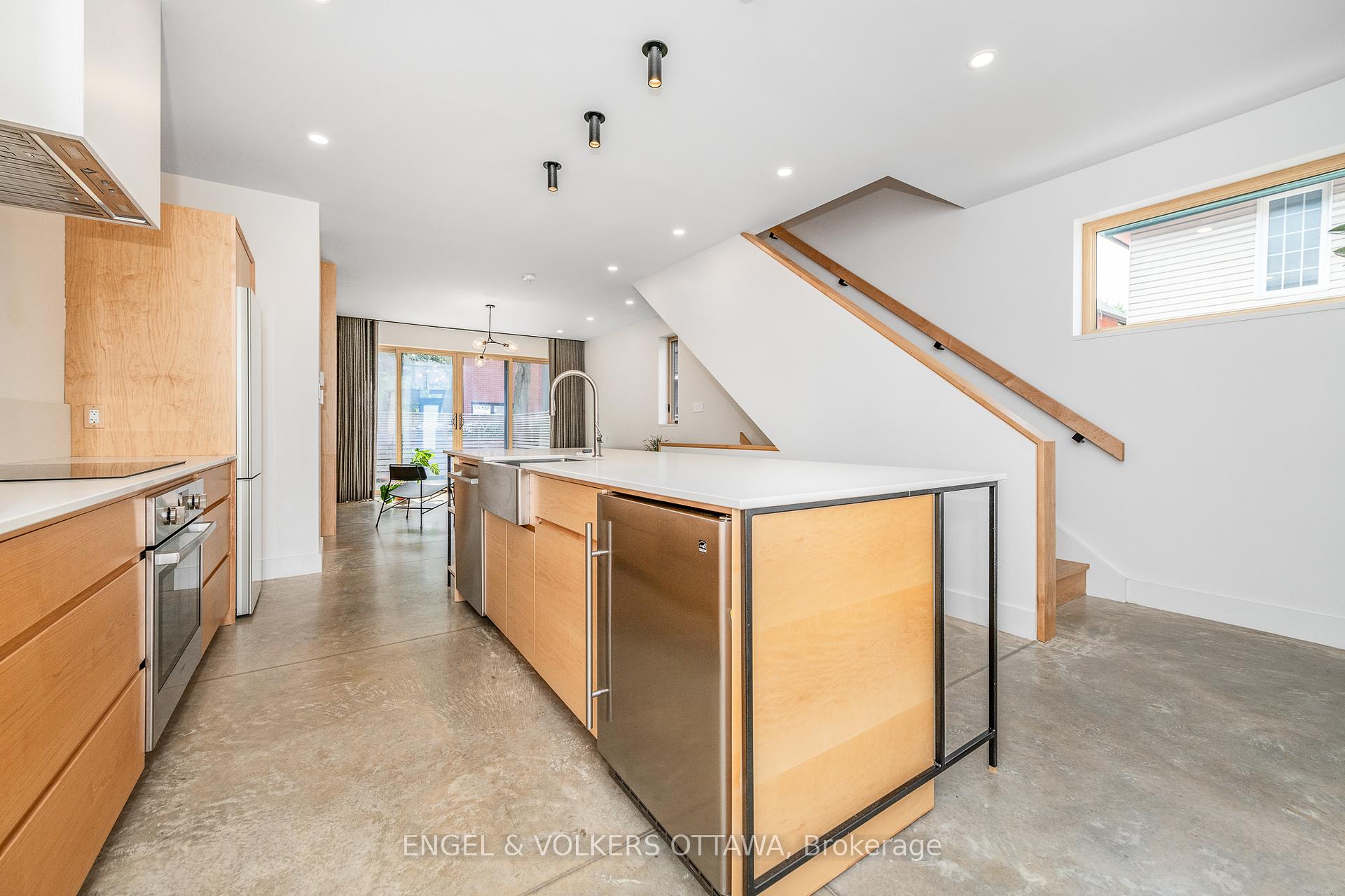 Photo 8 of 120 Frank Street, Ottawa, Ottawa Centre/Golden Triangle — HOMEH