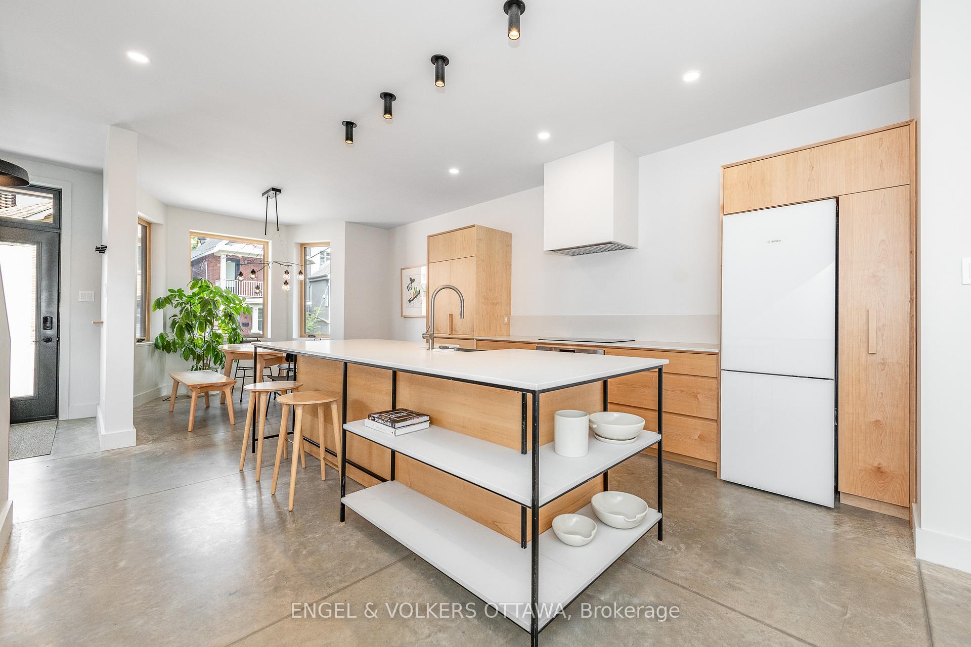 Photo 9 of 120 Frank Street, Ottawa, Ottawa Centre/Golden Triangle — HOMEH