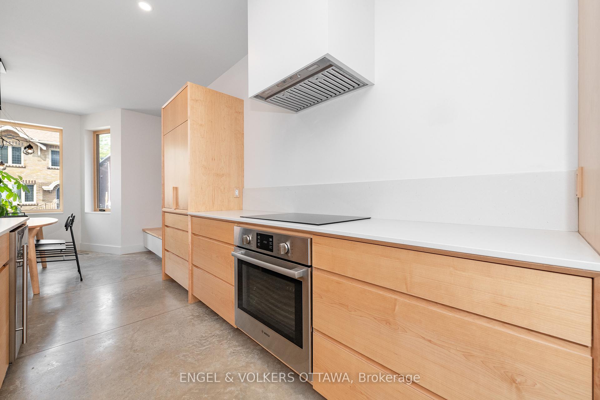 Photo 11 of 120 Frank Street, Ottawa, Ottawa Centre/Golden Triangle — HOMEH