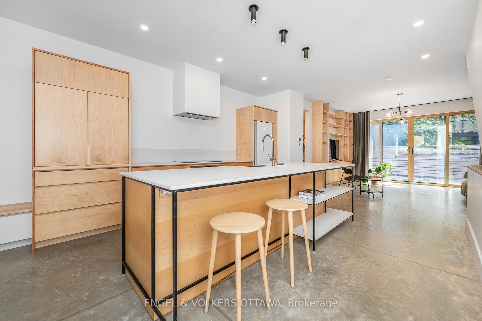 Photo 12 of 120 Frank Street, Ottawa, Ottawa Centre/Golden Triangle — HOMEH