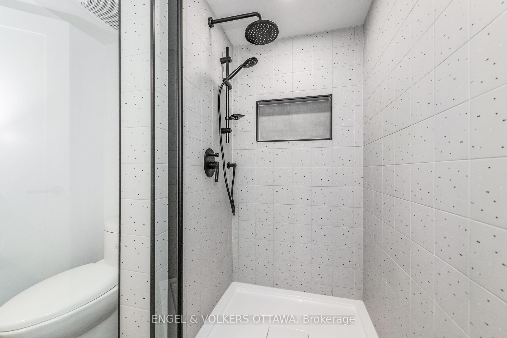Photo 36 of 120 Frank Street, Ottawa, Ottawa Centre/Golden Triangle — HOMEH
